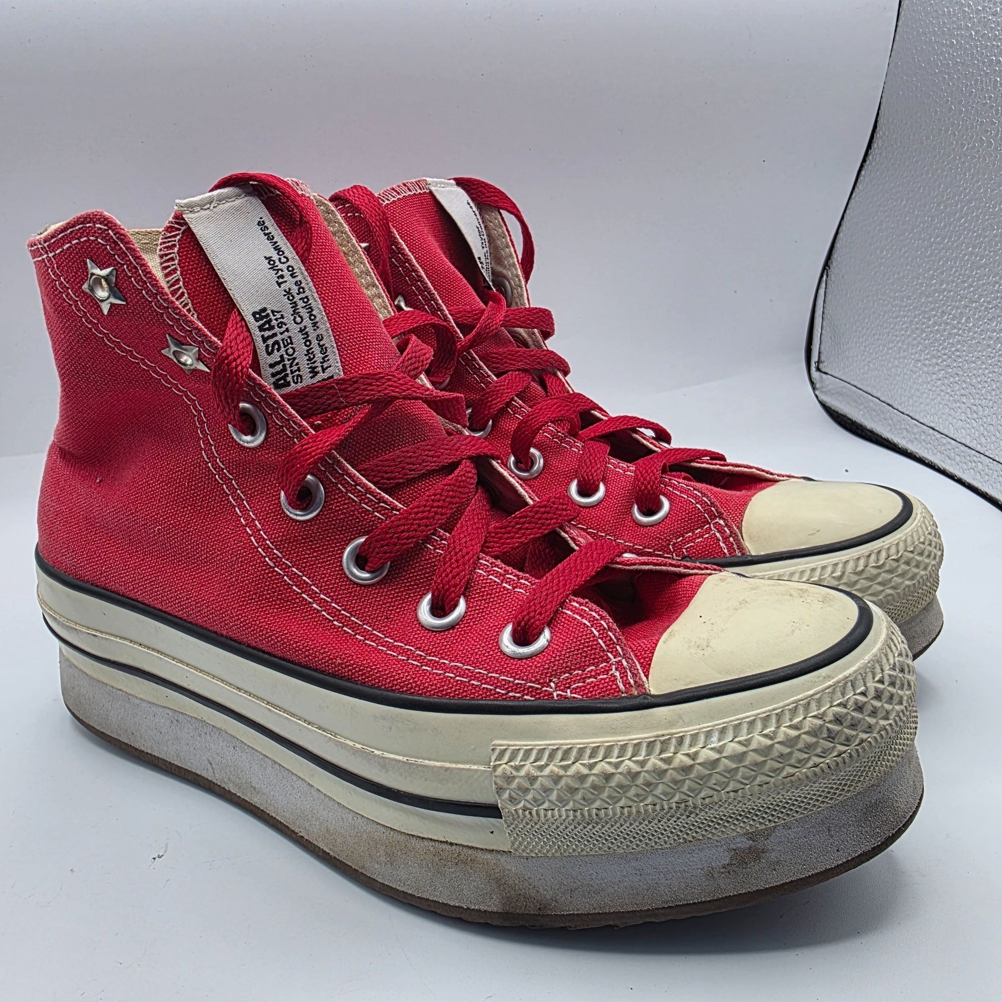 Converse Chuck Taylor All Star Womens Size 3.5 Red Platform