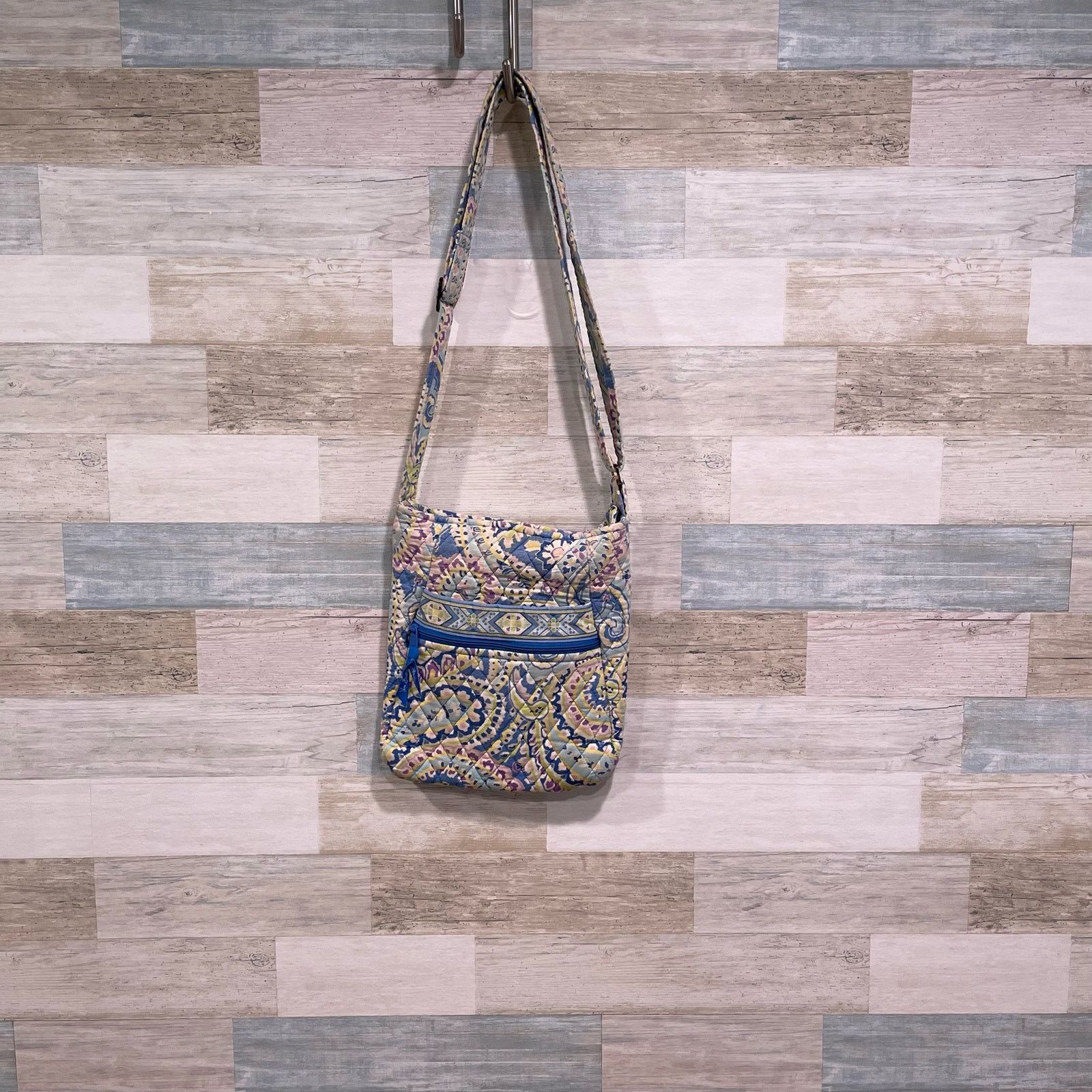 Vera Bradley Vera Bradley Capris Blue Cross Body Bag Paisley y2K Size ONE SIZE - 1 Thumbnail