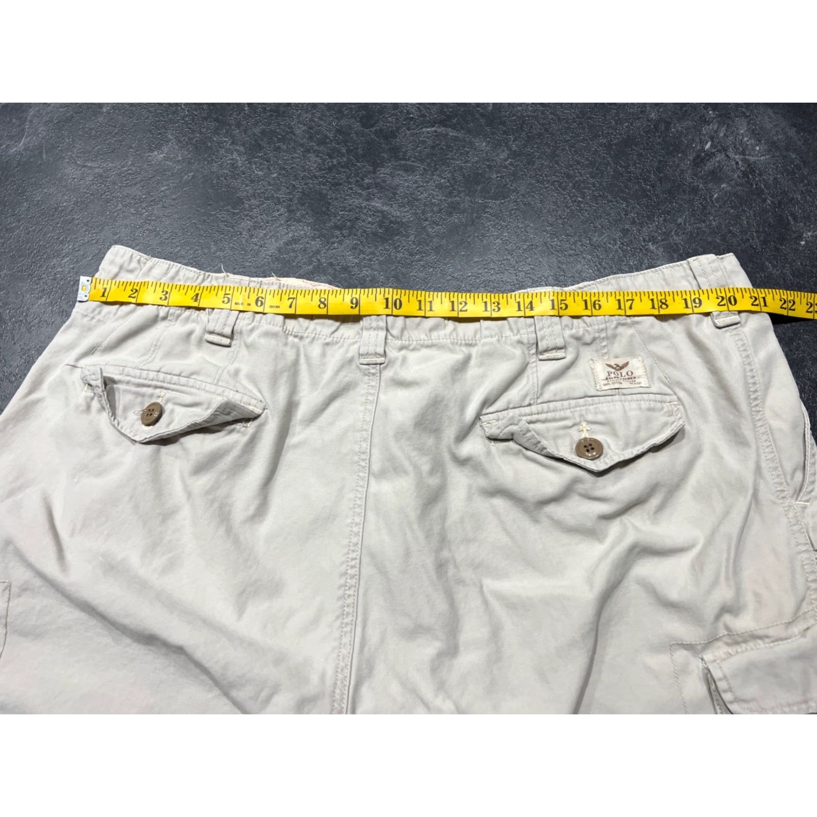 Ralph Lauren VINTAGE Ralph Lauren Polo Shorts Mens 42 Tan Cargo Baggy Y2K Faded Twill Cotton Utility Cargo Short Beigе 90s Army Outdoor Mens Size US XL / EU 56 / 4 - 6 Thumbnail