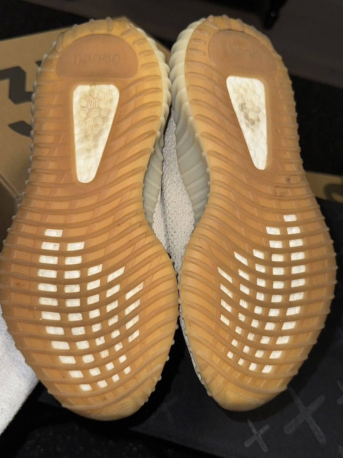 Adidas × Yeezy Adidas Yeezy Boost 350 V2 sesame sz 6Y Size US 6 / EU 39 - 13 Thumbnail