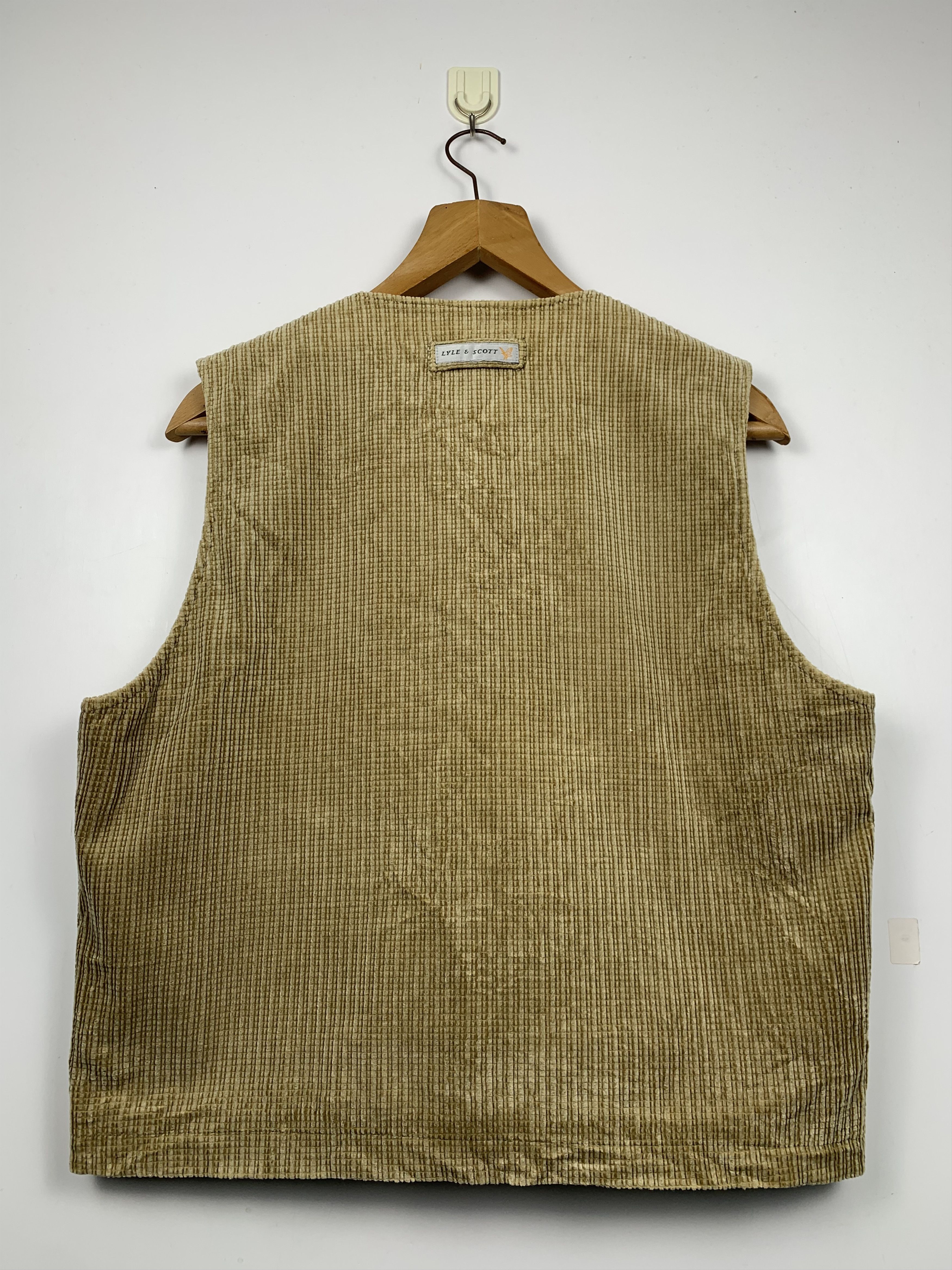 Vintage Lyle & Scott Velvet Multipocket Cargo Vest J1158