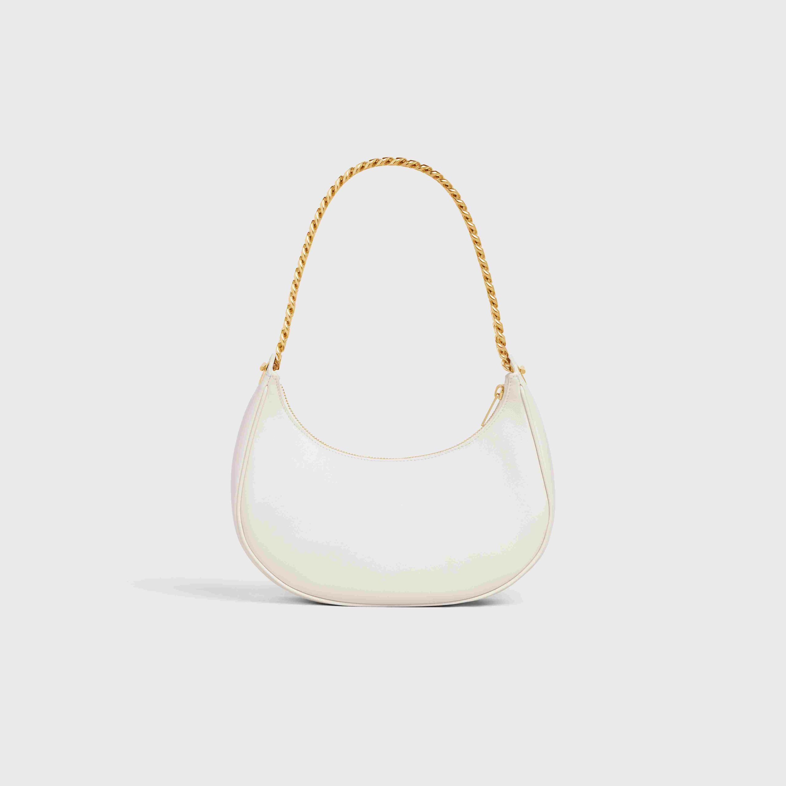 Celine o1bcso1str0824 Size: OS / Medium Ava Chain Smooth Calfskin Size ONE SIZE - 3 Thumbnail