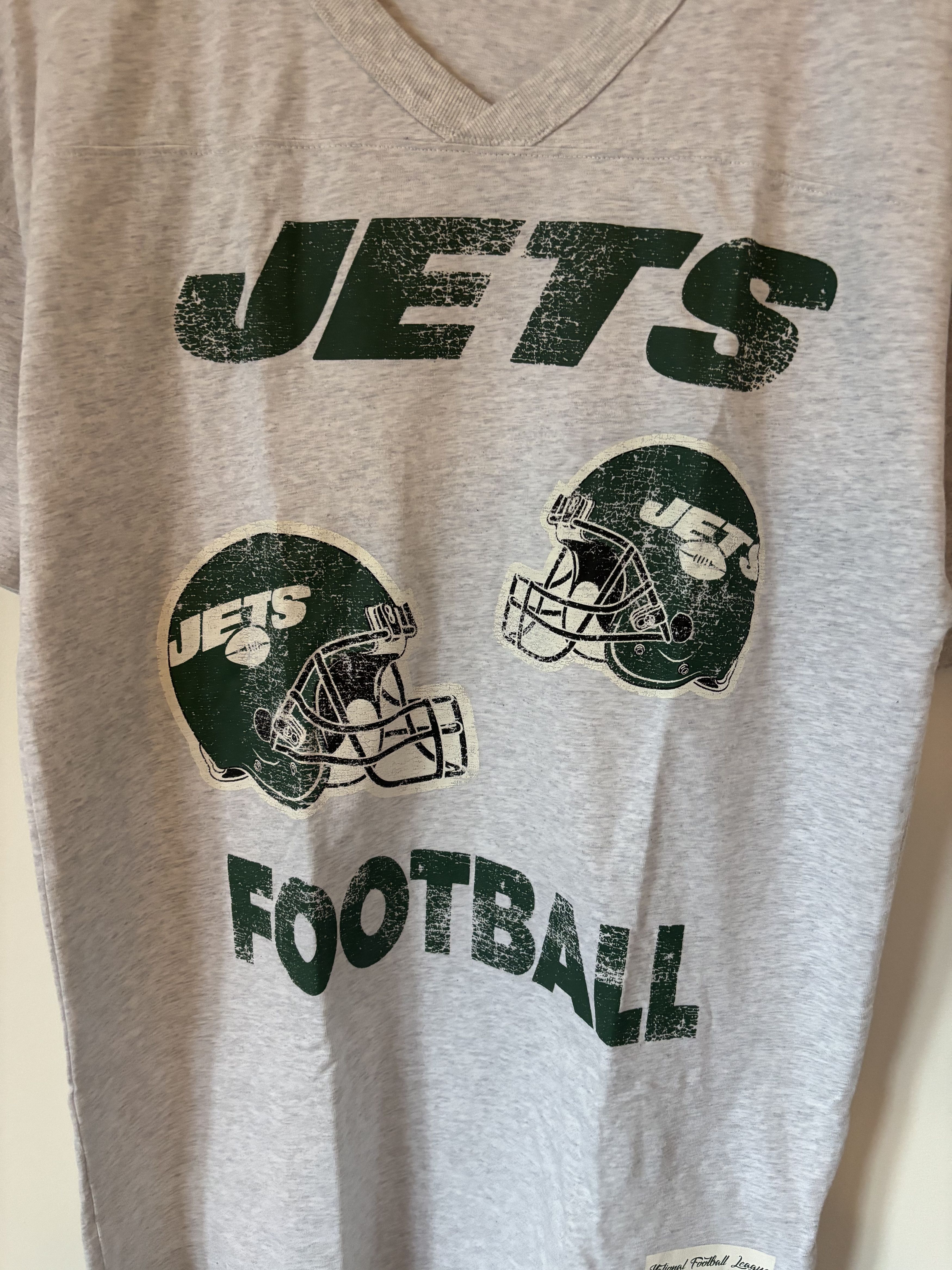 NFL NY Jets NFL V-Neck Grey Shirt Primark S Size US S / EU 44-46 / 1 - 6 Thumbnail