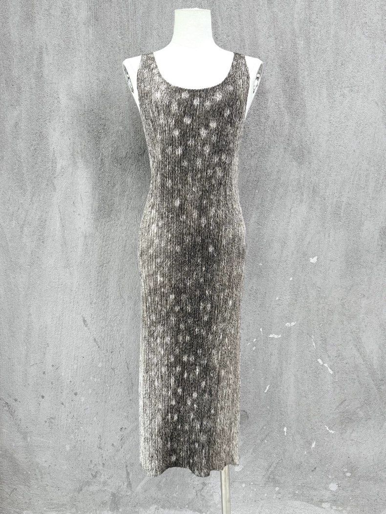 Issey Miyake Issey Miyake Bambi Deer pleated dress Size M / US 6-8 / IT 42-44 - 1 Thumbnail
