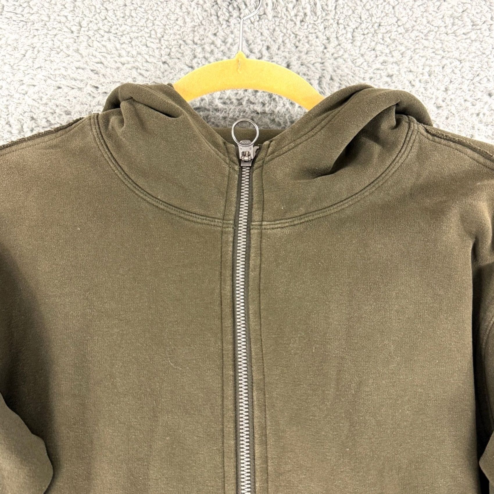 Lululemon Lululemon Scuba Hoodie Womens XS Olive Green Full Zip Fleece Thumbholes Size XS / US 0-2 / IT 36-38 - 2 Thumbnail