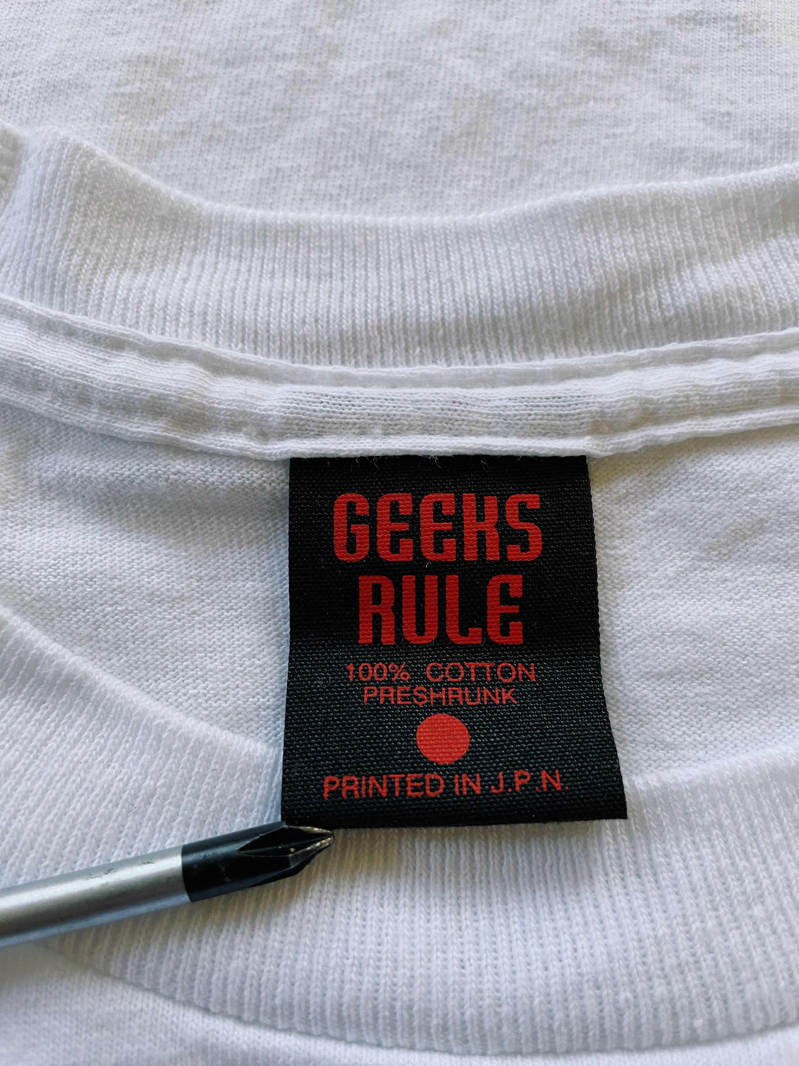 Anime Geeks Rule x Serial Experiments Lain Vol. 3 Licensed T-shirt Size US L / EU 52-54 / 3 - 5 Thumbnail