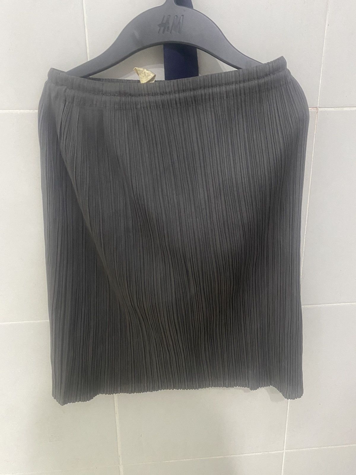 Pleats Please Issey Miyake PLEATS PLEASE SKIRT SIZE 3 Size 23" - 1 Thumbnail