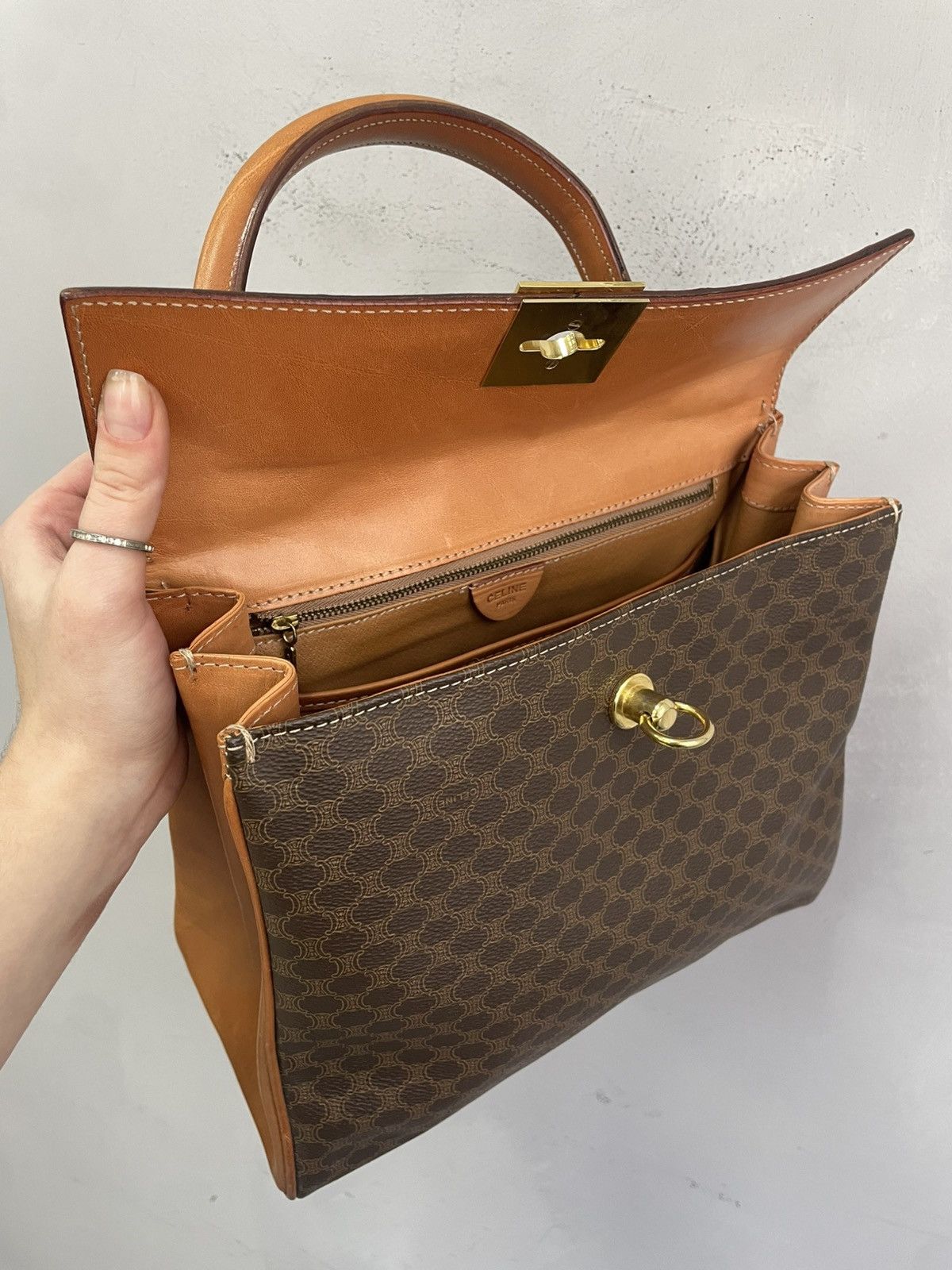 Celine Celine brown handle bag vintage luxury monogram Size ONE SIZE - 15 Thumbnail