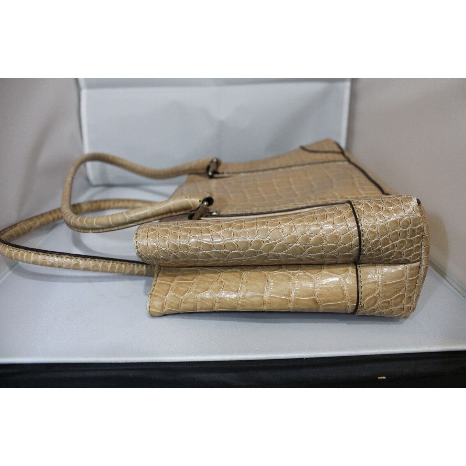 Liz Claiborne Liz Claiborne Faux Snake Skin Handbag Purse Tan Silver Size ONE SIZE - 6 Thumbnail