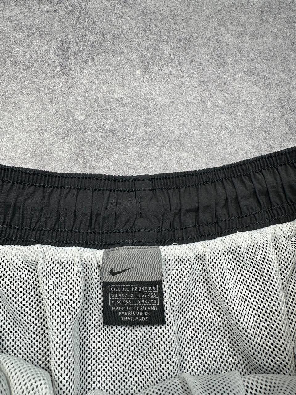 Nike Vintage Nike Nylon Shorts, Size XL – Lightweight Comfort Size US 36 / EU 52 - 4 Thumbnail