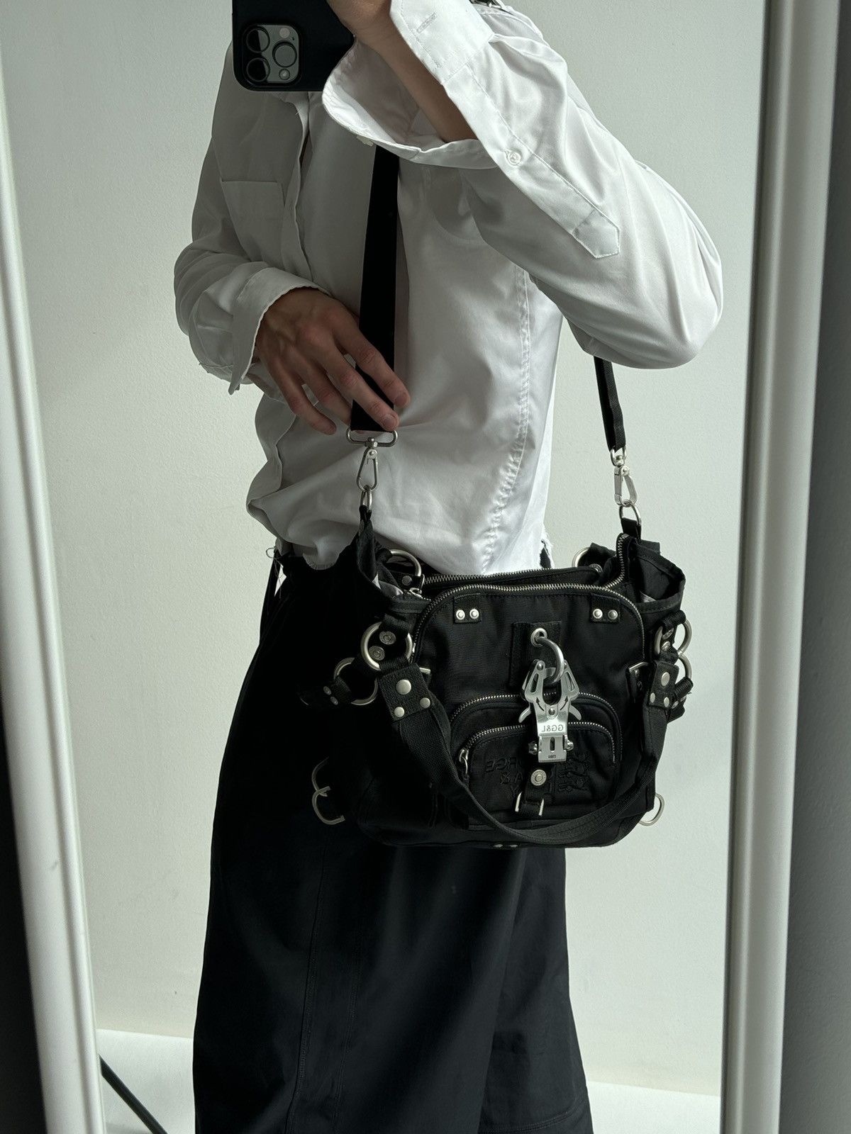 George Gina & Lucy Very Rare George Gina & lucy Y2k Alyx Bag Crossbody Handbag Size ONE SIZE - 12 Thumbnail
