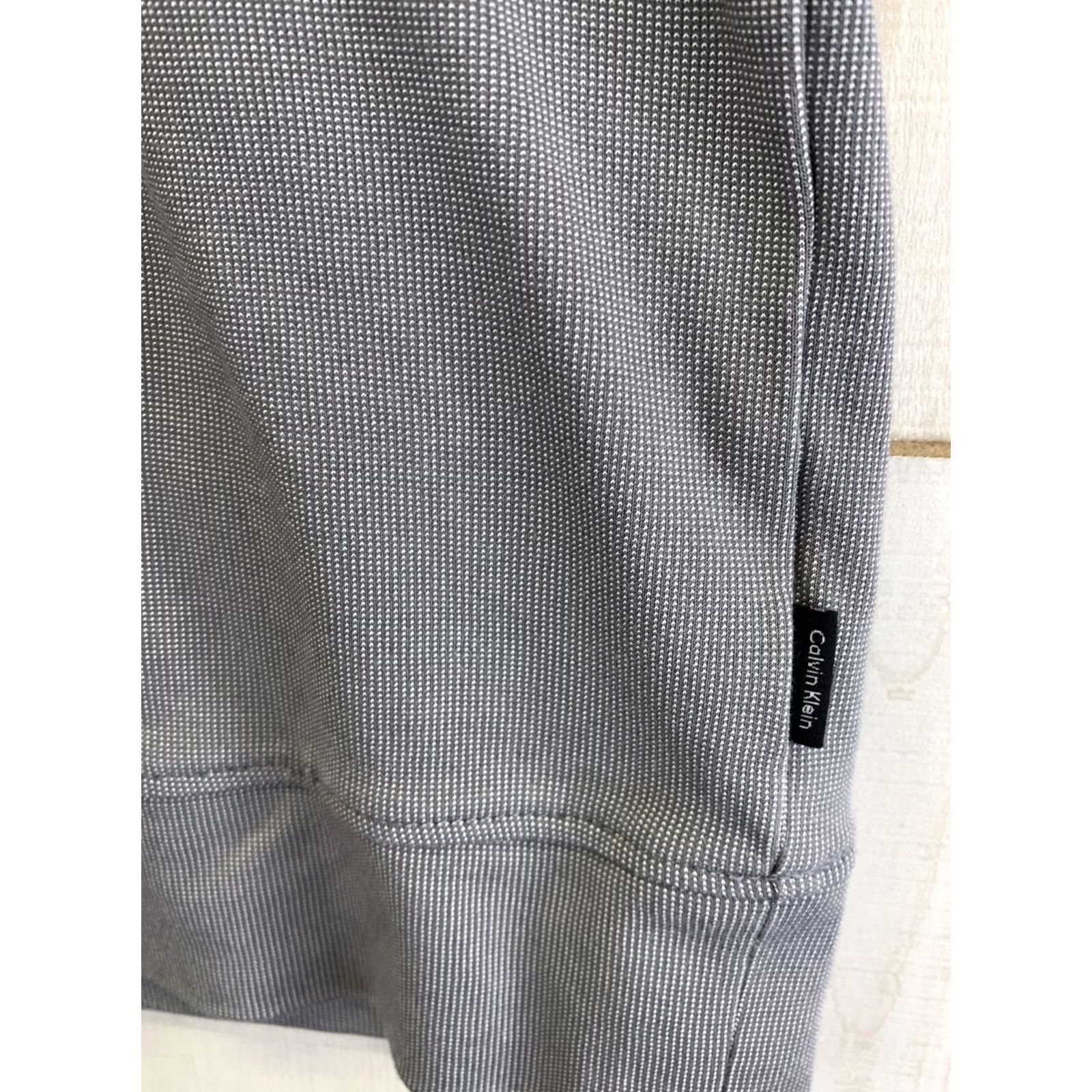 Calvin Klein Calvin Klein Mens XL Gray 1/4 Zip Pullover Shirt - Casual, Travel, Classic Knit Sweater, Mock Neck, Long Sleeve, Zip Closure, Regular Size Size US XL / EU 56 / 4 - 6 Thumbnail