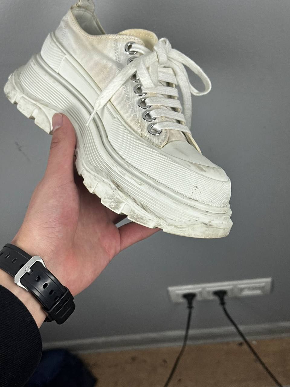 Alexander McQueen Alexander McQueen Tread Slick White Canvas Low Top Sneakers Size US 6 / IT 36 - 14 Thumbnail