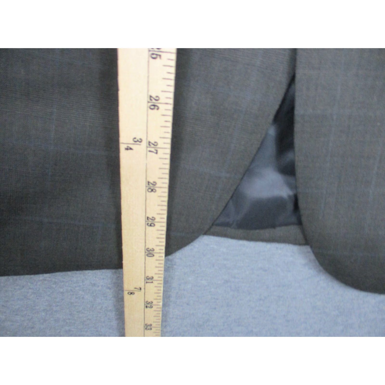Brooks Brothers VINTAGE Brooks Brothers 346 Jacket 42 Short Madison Fit Wool Gray Plaid Mens Sport Coat Regular Jacket Coats Size US 42 / EU 58 - 6 Thumbnail
