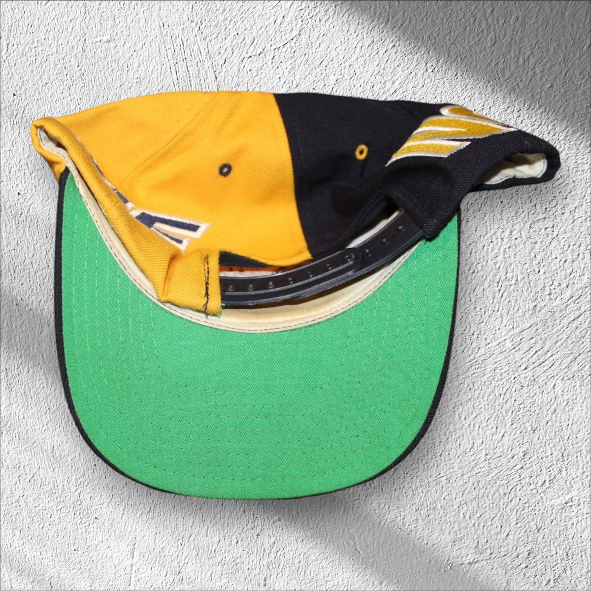 Vintage Vintage 90s Notre Dame Blockhead American Needle Snapback Size ONE SIZE - 4 Thumbnail