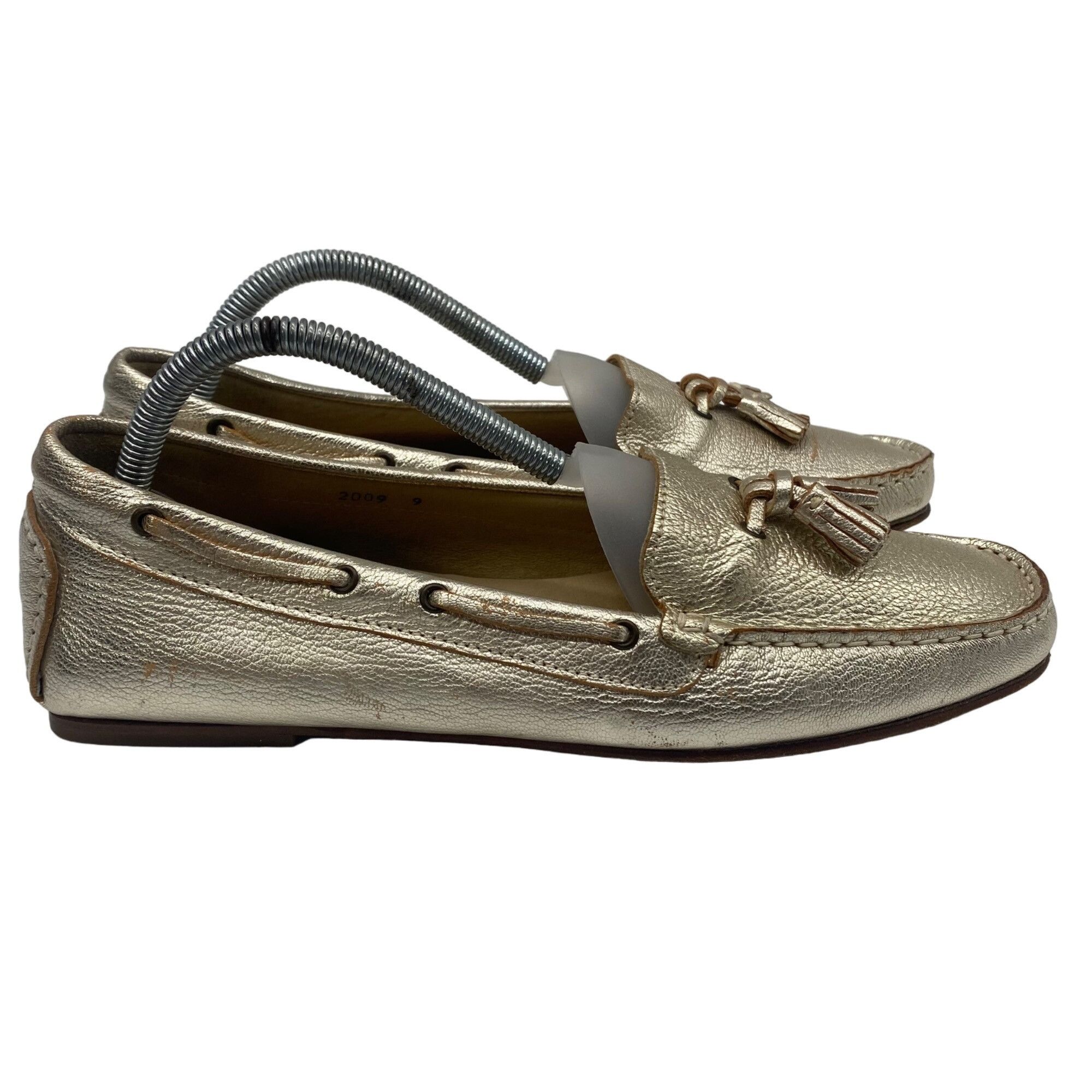 Saks Fifth Avenue Saks Fifth Avenue Gold Leather Tassel Loafer Made in Italy W Size US 9 / IT 39 - 1 Thumbnail