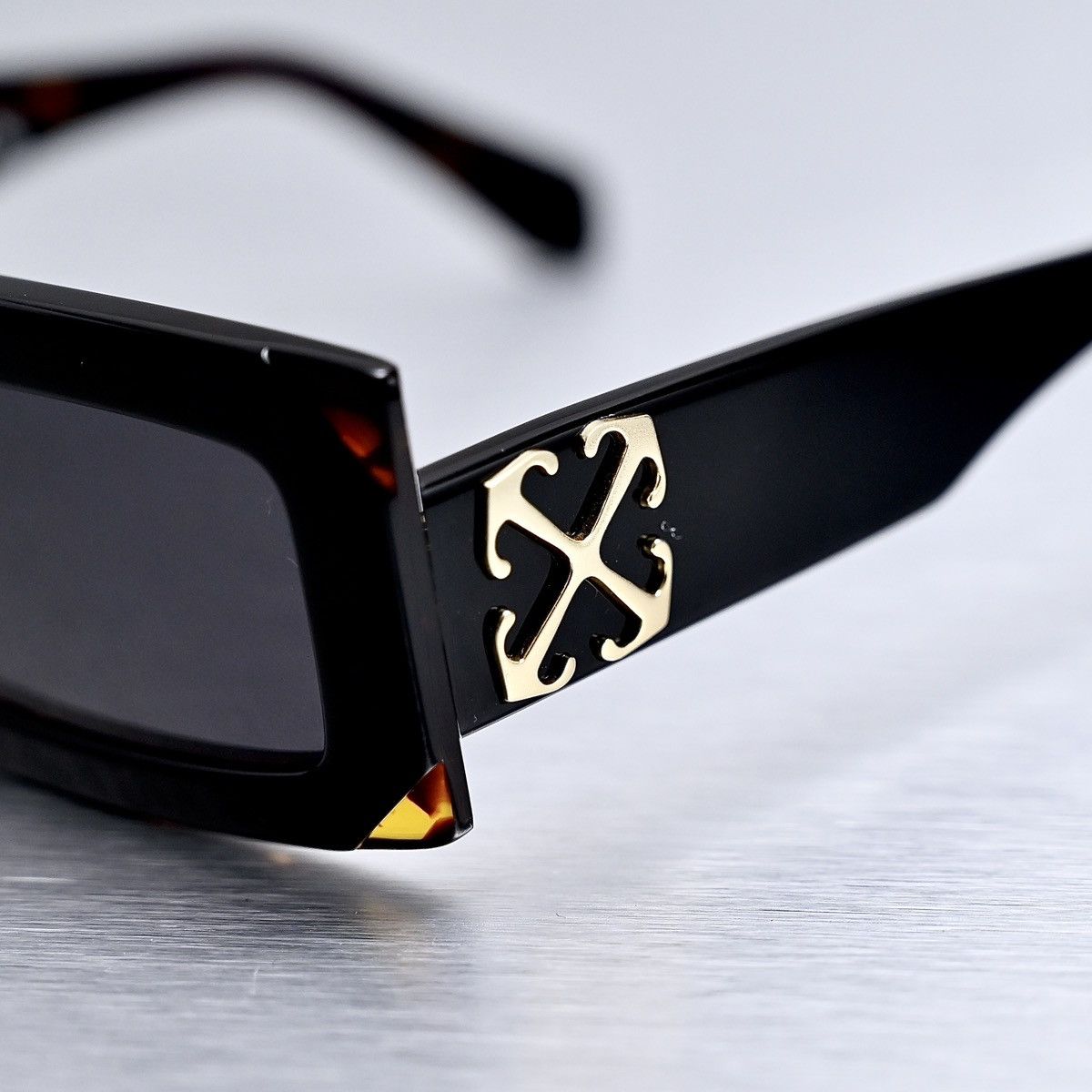 Off-White OFF WHITE LAUREL SUNGLASSES Size ONE SIZE - 3 Thumbnail