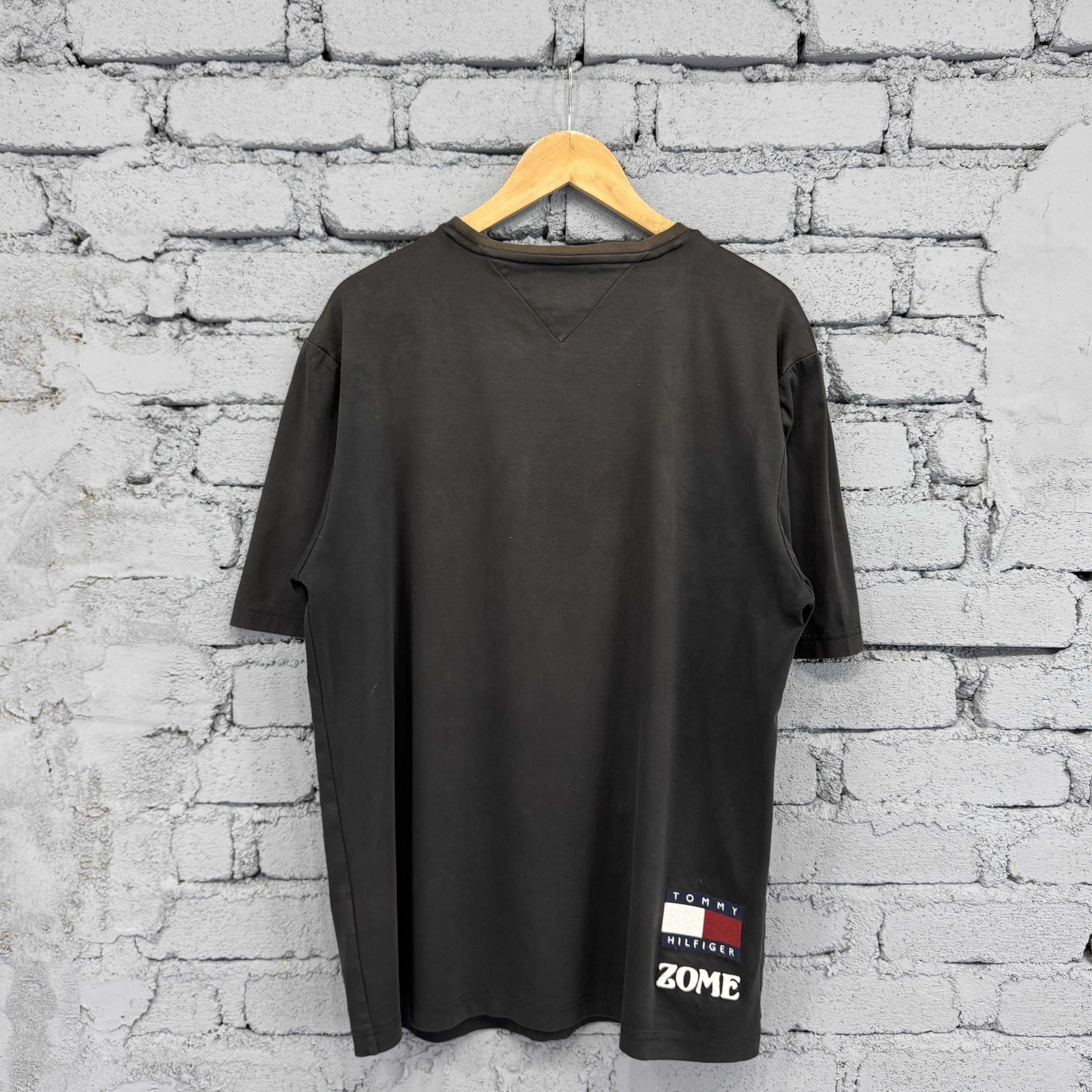 Tommy Hilfiger Rare Tommy Hilfiger "TOGETHER" Sunfaded Tshirt Size US XL / EU 56 / 4 - 2 Thumbnail