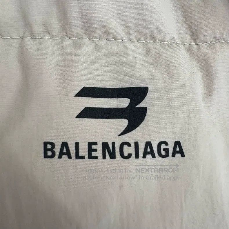 Balenciaga Balenciaga Double Hook Boomerang Bread Down Jacket Beige Size XS / US 0-2 / IT 36-38 - 6 Thumbnail