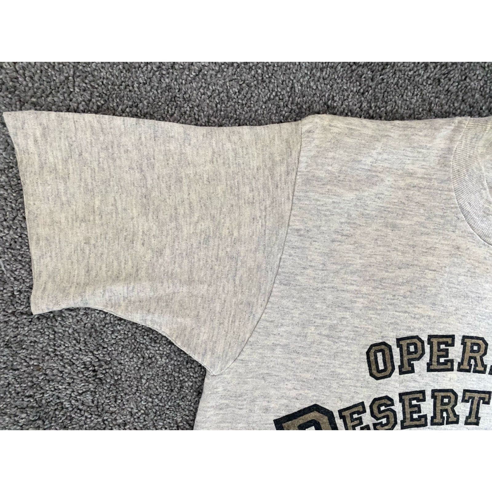 Jerzees VINTAGE Jerzees T Shirt Men’s L 42-44 Operation Desert Shield Made In USA Gray Mens T-Shirt 90s Military USA Size US L / EU 52-54 / 3 - 5 Thumbnail