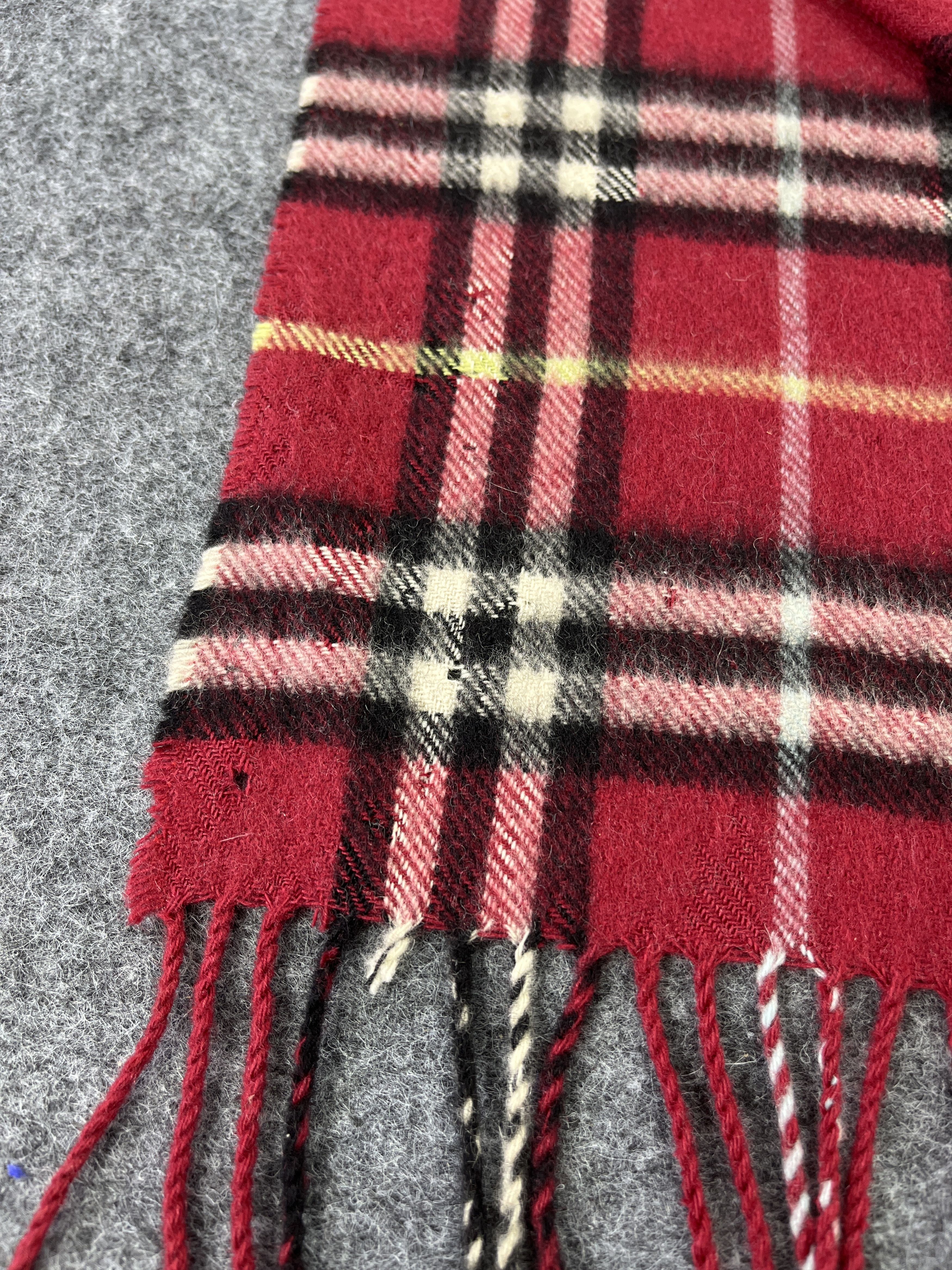 Burberry Burberry Scarf / Muffler / Neckwear - T127 Size ONE SIZE - 7 Thumbnail