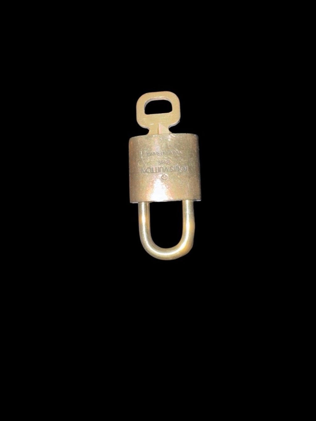 Louis Vuitton Louis Vuitton Brass Gold Padlock with Key #316 & COA Size ONE SIZE - 3 Thumbnail