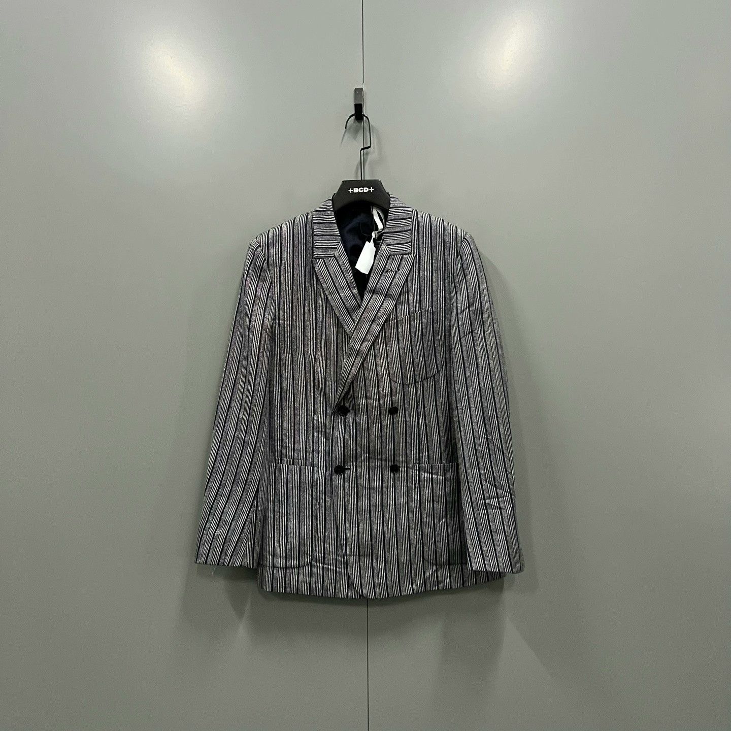 Ermenegildo Zegna Zegna Pinstripe Double-Breasted Suit Size US M / EU 48-50 / 2 - 1 Thumbnail