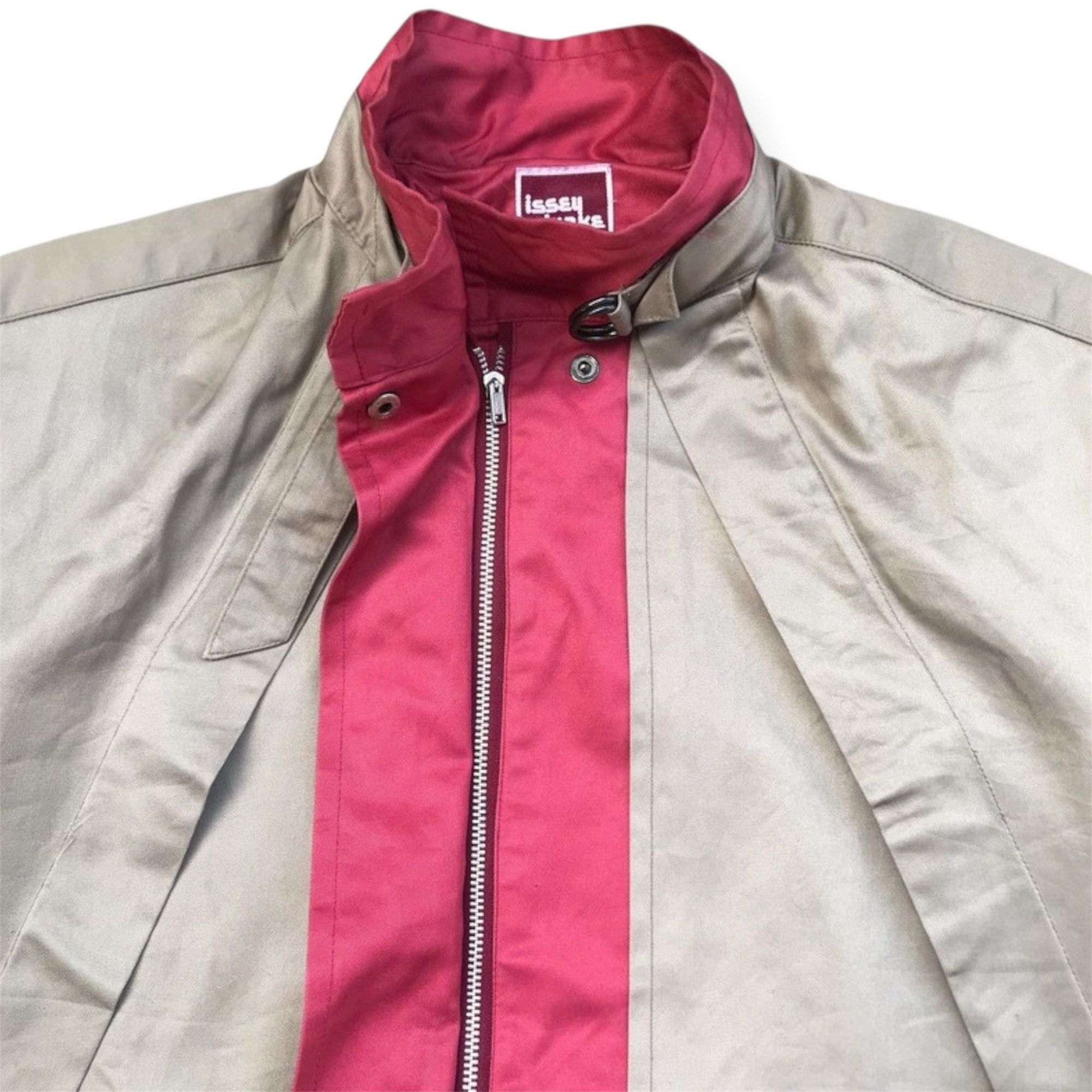 Issey Miyake Vintage 80s Issey Miyake Pleated Sateen Bomber Jacket Size US M / EU 48-50 / 2 - 7 Thumbnail