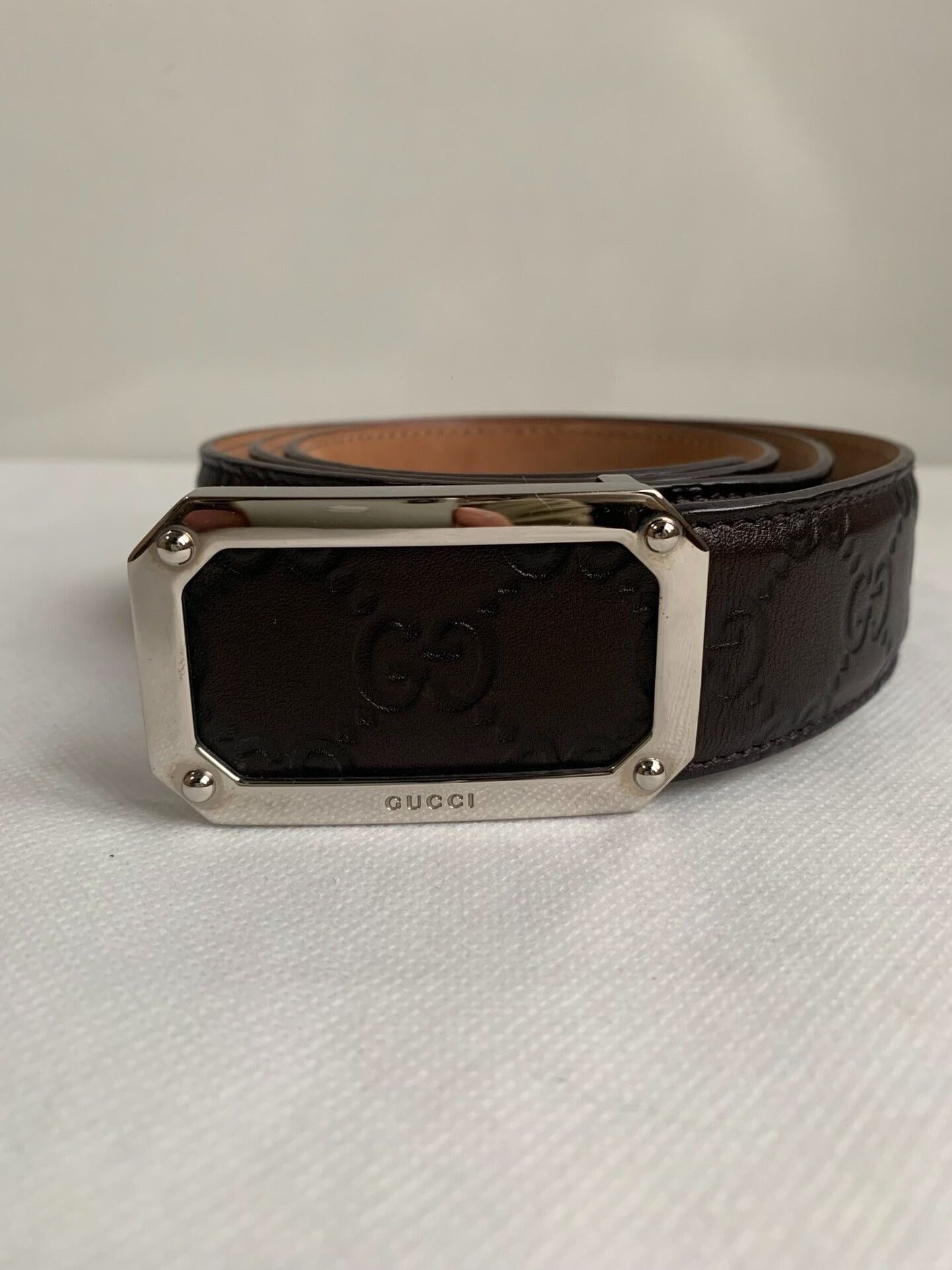 Gucci Gucci Men's Double G Embossed Leather Belt Size ONE SIZE - 1 Thumbnail