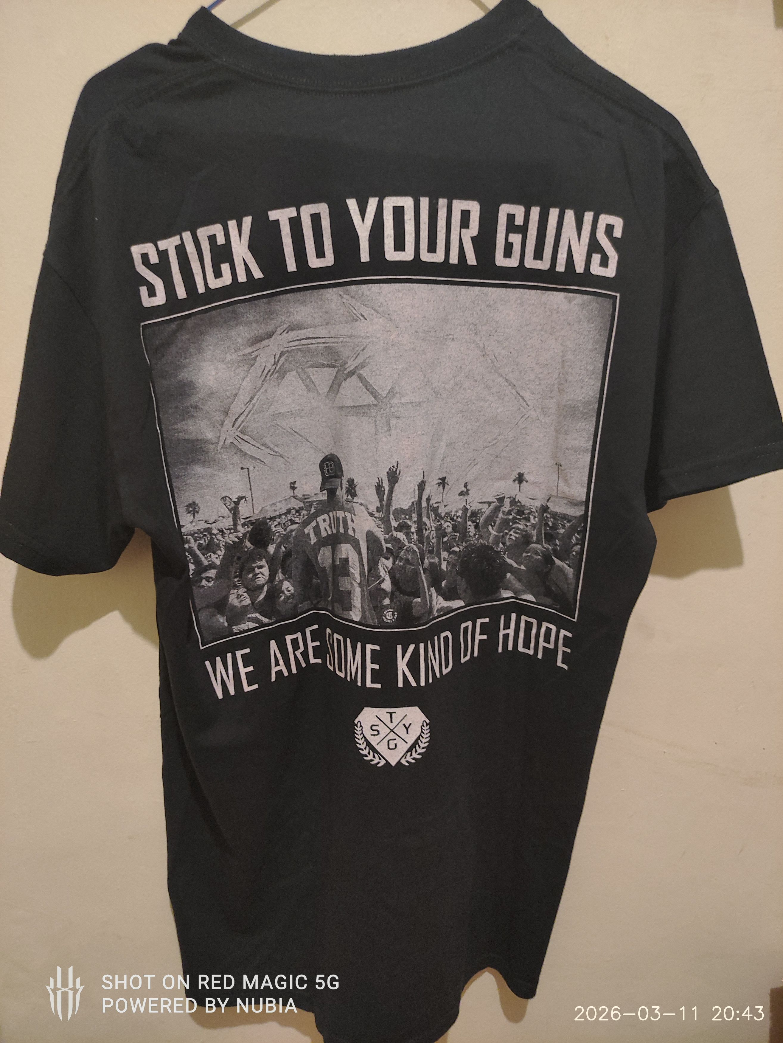 Gildan Sticktoyourguns Size US S / EU 44-46 / 1 - 1 Thumbnail