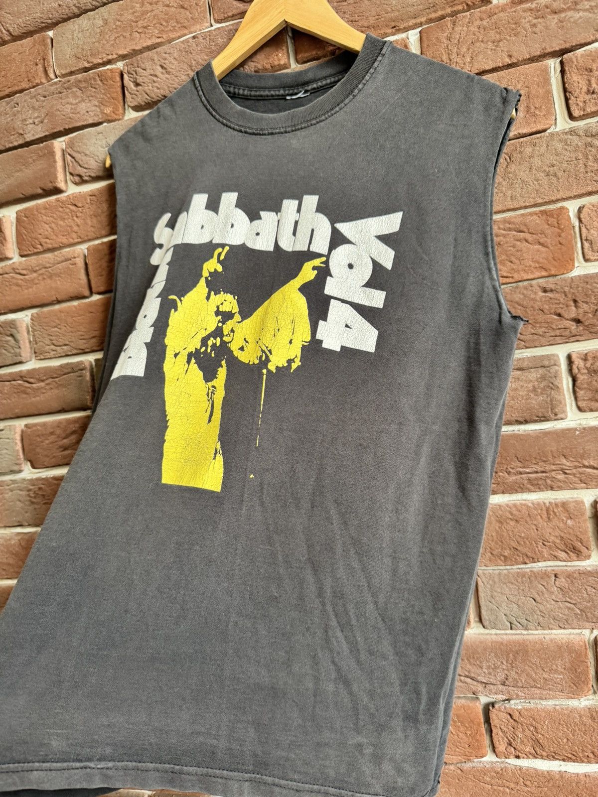 Band Tees Rare Black Sabbath vol 4 heavy Metal Rock Band Tee tank top Size US M / EU 48-50 / 2 - 4 Thumbnail
