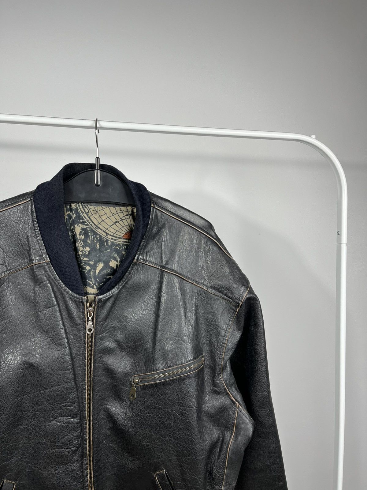 Leather Vintage Heavy Leather Biker Bomber Jacket Classic Mens Size US XL / EU 56 / 4 - 3 Thumbnail