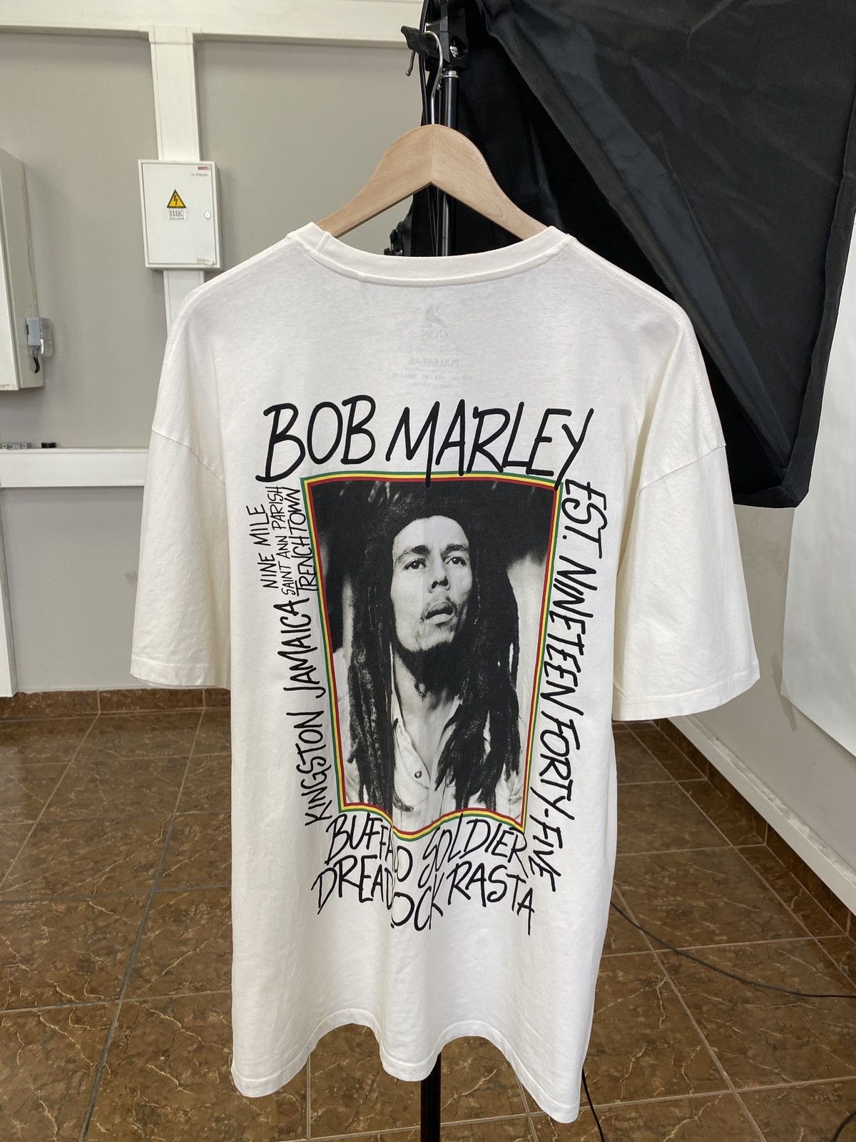 Bob Marley 🇯🇲 Bob Marley Rasta Jamaica T-Shirt Rastafari Haile Selassie Size US XL / EU 56 / 4 - 1 Thumbnail