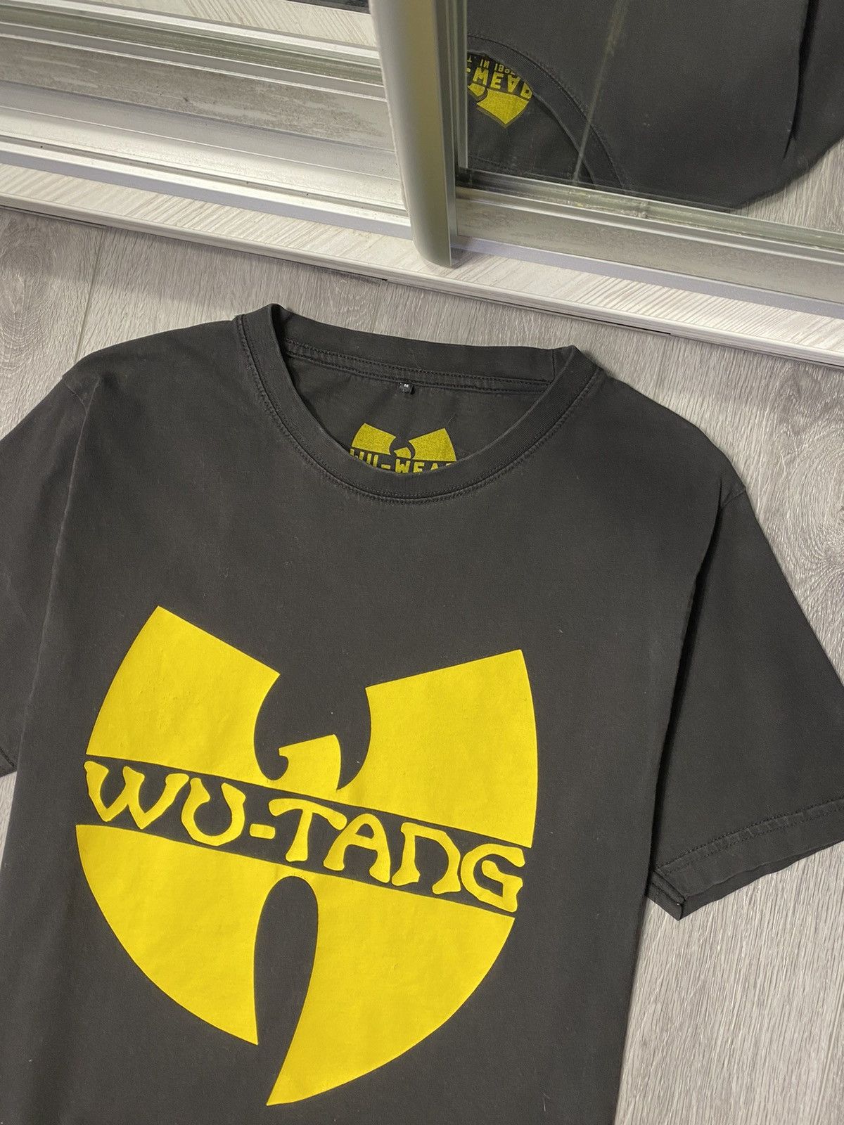 Vintage × Wu-Tang Clan Wu Tang Clan Big Logo Wu Wear Tee Rap T-Shirt Size US M / EU 48-50 / 2 - 2 Thumbnail