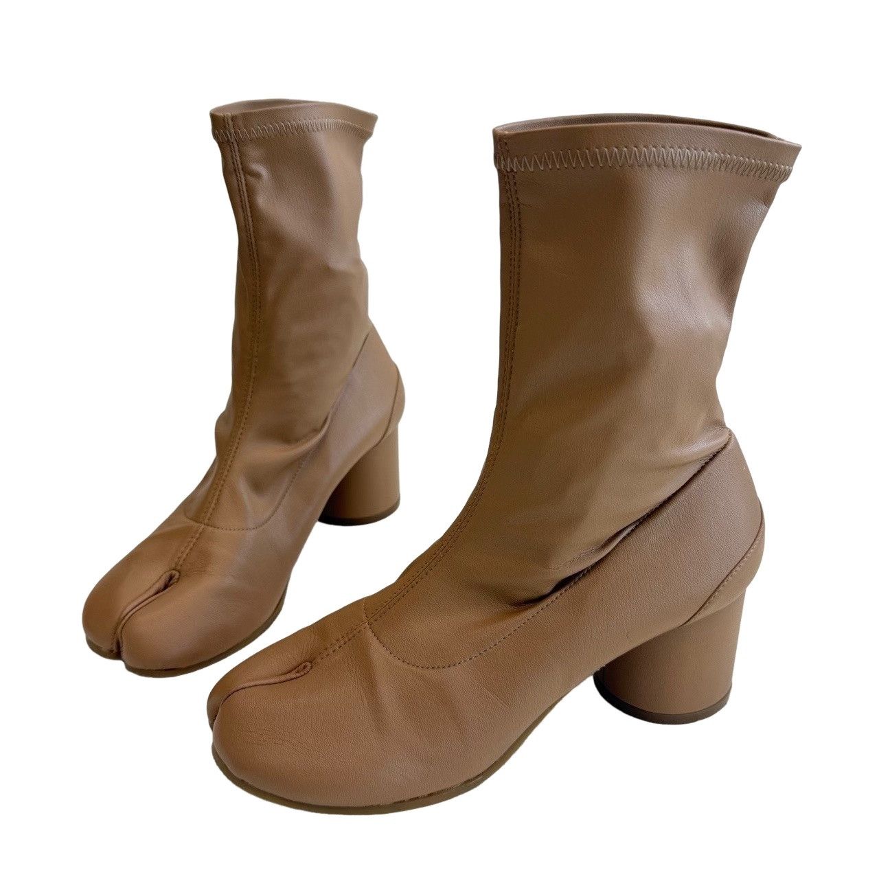 Maison Margiela Maison Margiela Brown Tabi Boots Size 36 Size US 6 / IT 36 - 1 Thumbnail