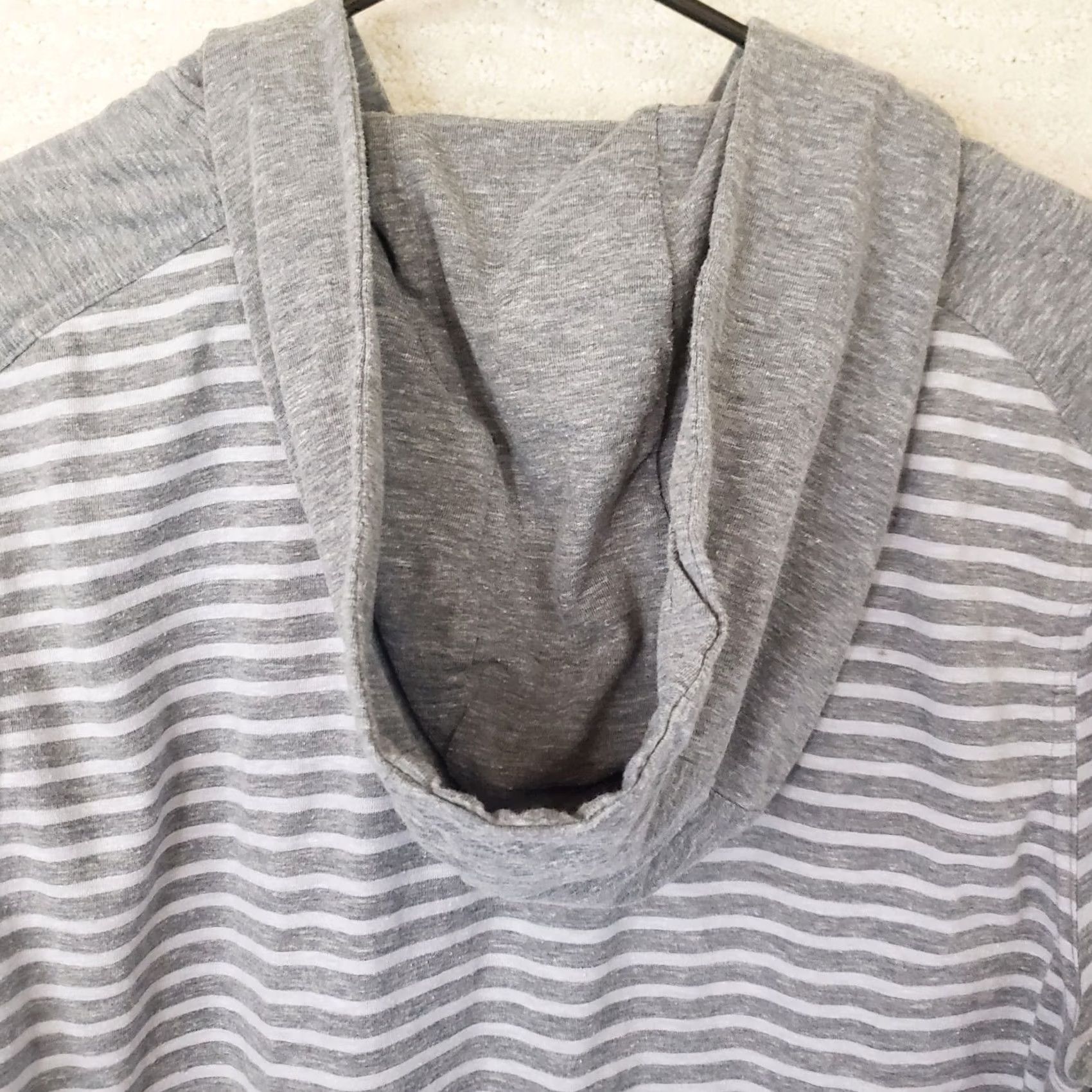 Banana Republic Banana Republic Hoodie The Vintage T Grey White Raglan Sleeve Pullover Men’s L Size US L / EU 52-54 / 3 - 7 Thumbnail