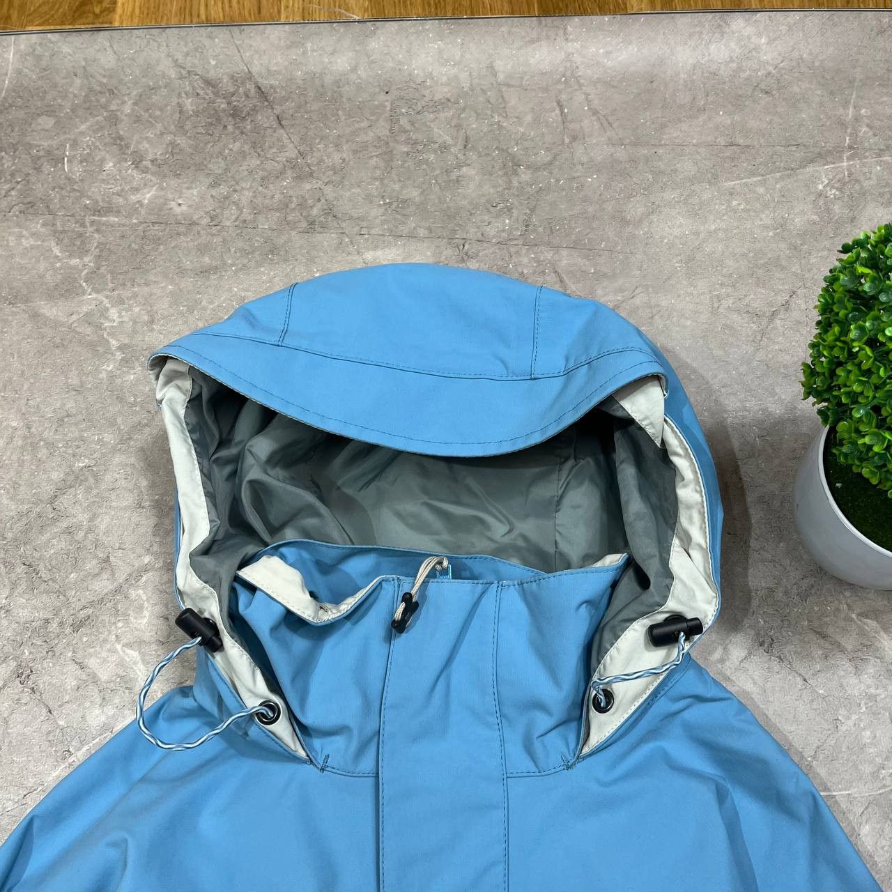 Berghaus Vintage Berghaus AquaFoil Blue Gorpcore Windbreaker Jacket Size US S / EU 44-46 / 1 - 4 Thumbnail