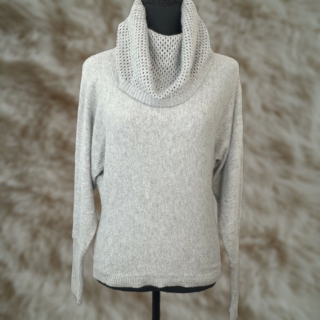 Buffalo David Bitton Buffalo David Bitton Sweater Womens XS Gray Angora Blend Long Sleeve Cowl Neck Size XS / US 0-2 / IT 36-38 - 1 Thumbnail