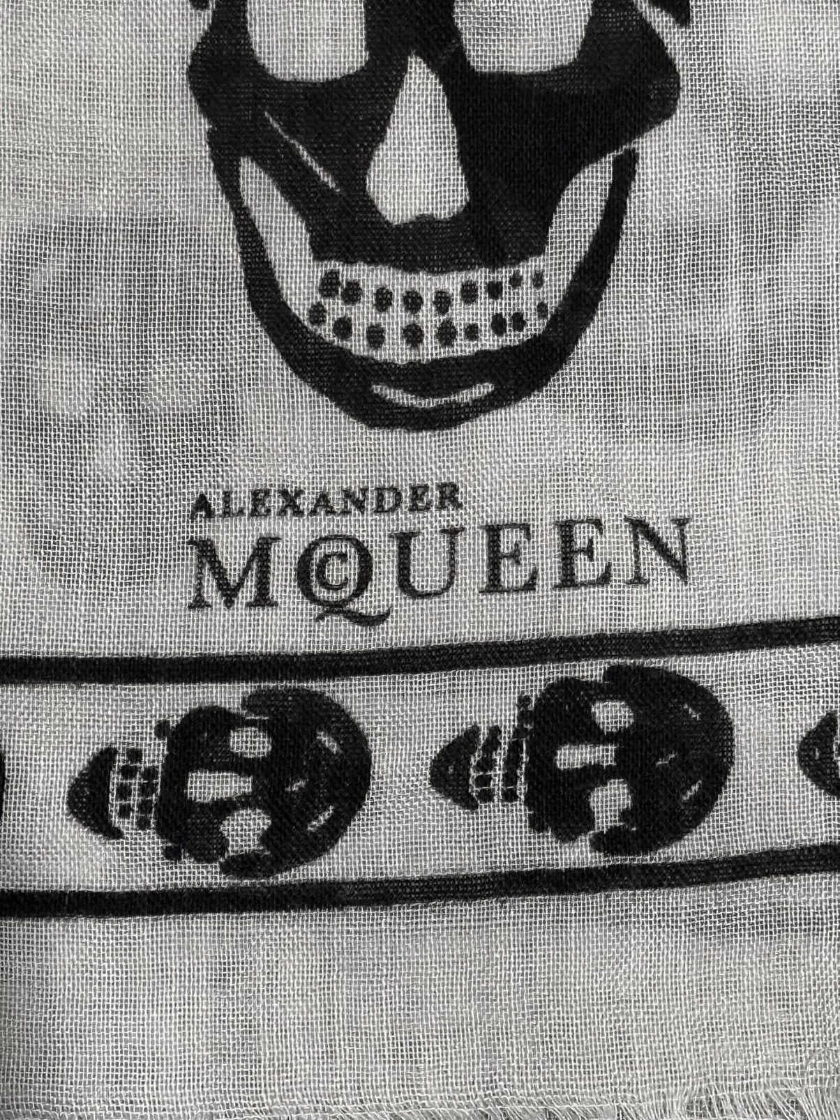 Alexander McQueen Alexander McQueen Skull Angel Scarf Size ONE SIZE - 5 Thumbnail