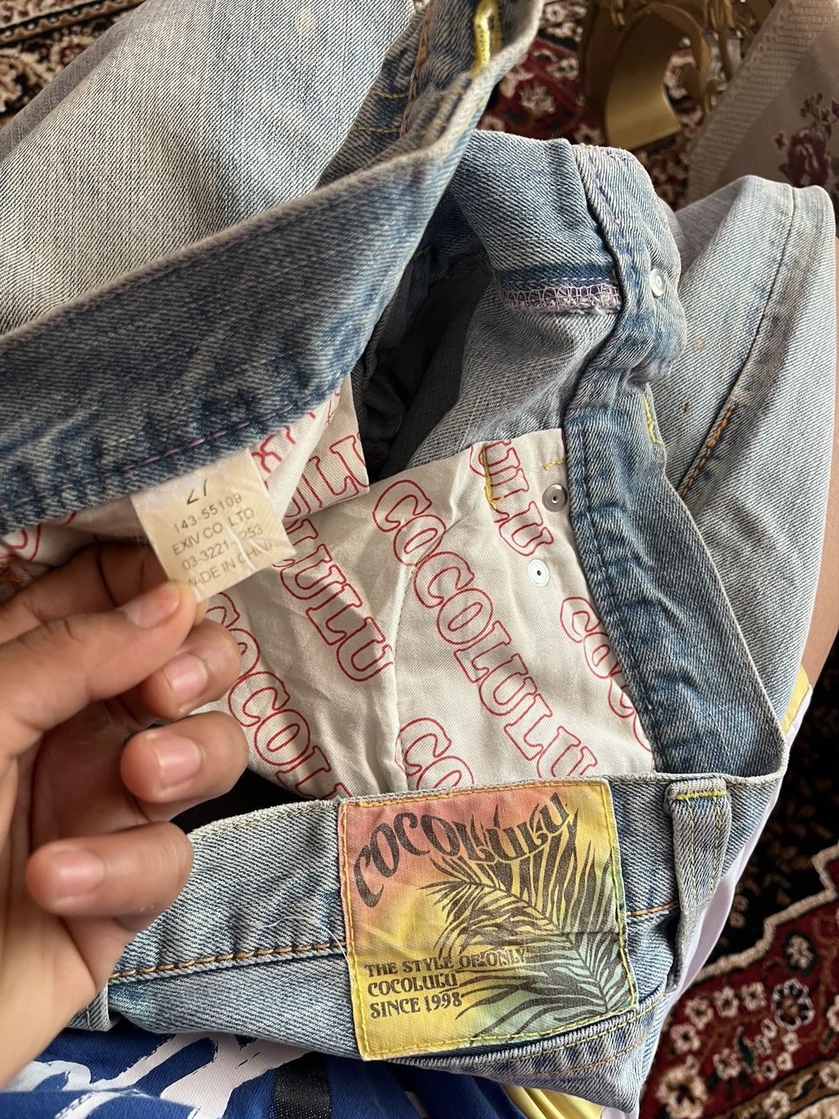 Japanese Brand Y2K Cocolulu Back Print Jean🇯🇵 Size US 31 - 10 Thumbnail