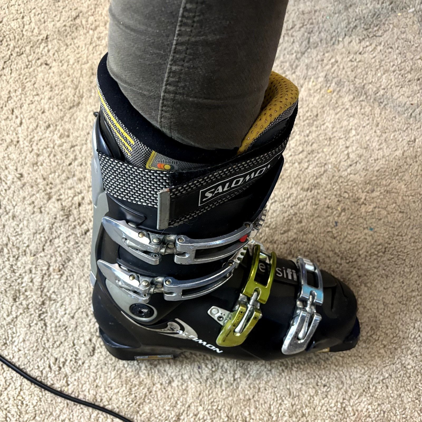 Salomon Salomon X-Wave 8.0 3D Buckle, 315mm Black Downhill Ski Boots Size US 13 / EU 46 - 14 Thumbnail