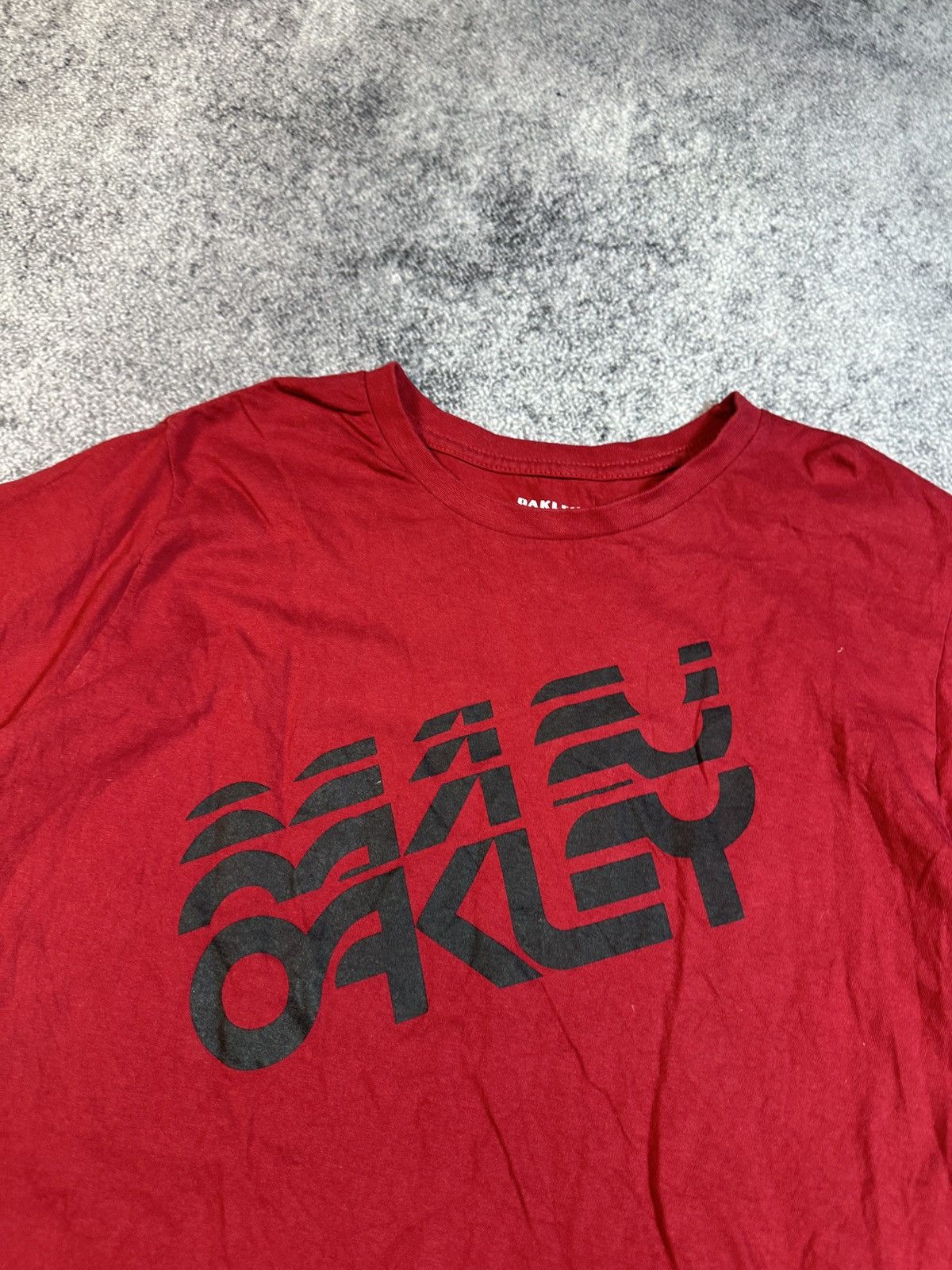 Oakley Vintage Oakley Logo T-shirt Avant Garde USA Style Rare VTg L Size US M / EU 48-50 / 2 - 3 Thumbnail