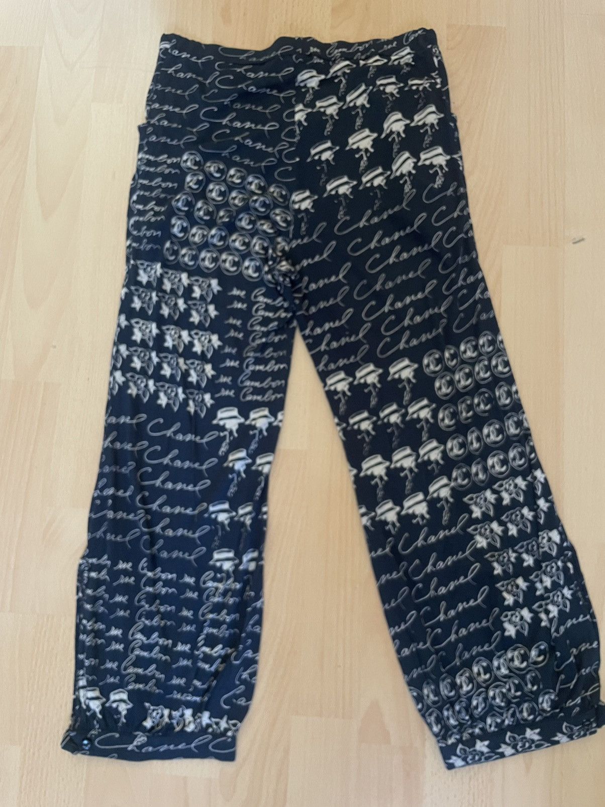 Chanel CHANEL CC MONOGRAM LOGO PANTS Size 25" / US 0 / IT 36 - 10 Thumbnail