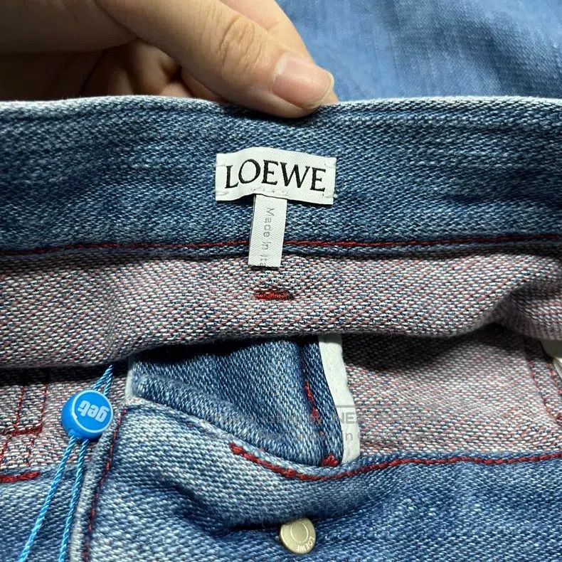 Loewe Loewe Back Leather Label Denim Skirt Size 42" / US 20 - 3 Thumbnail