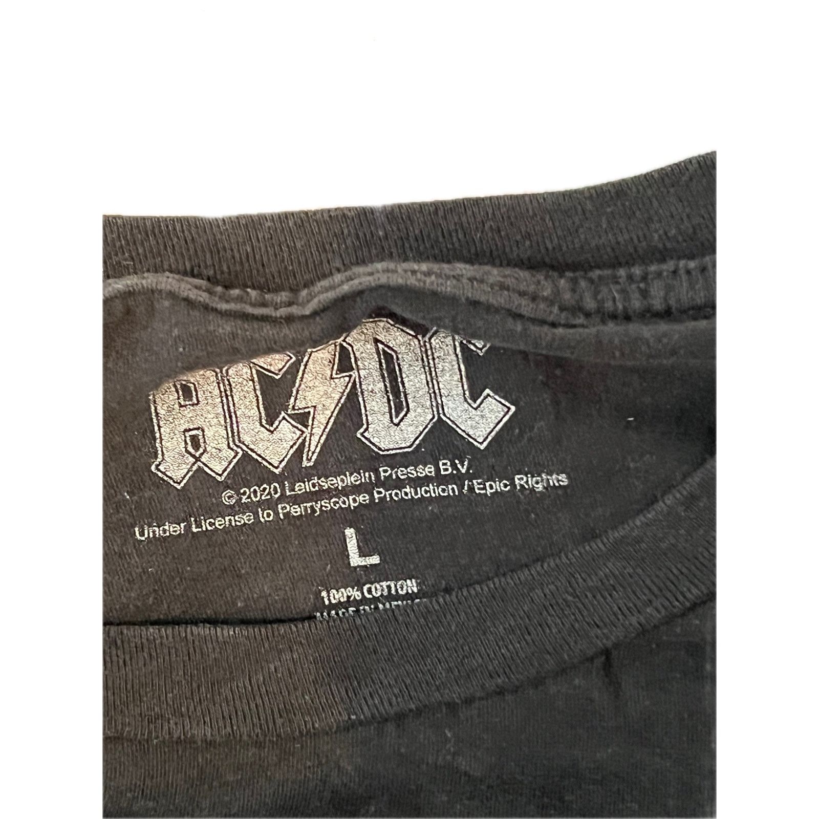 AC/DC AC DC High Voltage 2020 Retro T-shirt Mens L Size US L / EU 52-54 / 3 - 3 Thumbnail