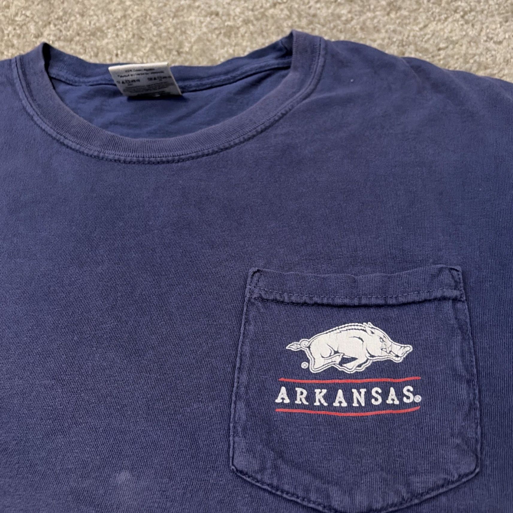 Comfort Colors Comfort Colors T-Shirt Men Large Navy Blue University Razorbacks NCAA Size US L / EU 52-54 / 3 - 3 Thumbnail