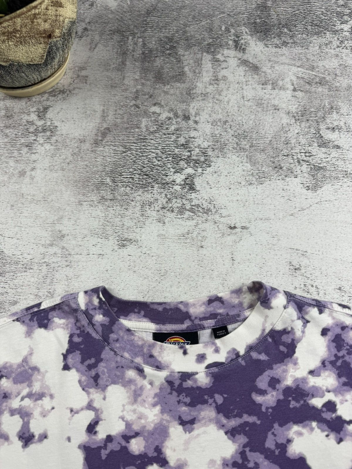 Dickies Dickies Sunburg Tie Dye Purple Medium Skate Rap Jersey Hip Hop Tee T Shirt Size US M / EU 48-50 / 2 - 9 Thumbnail
