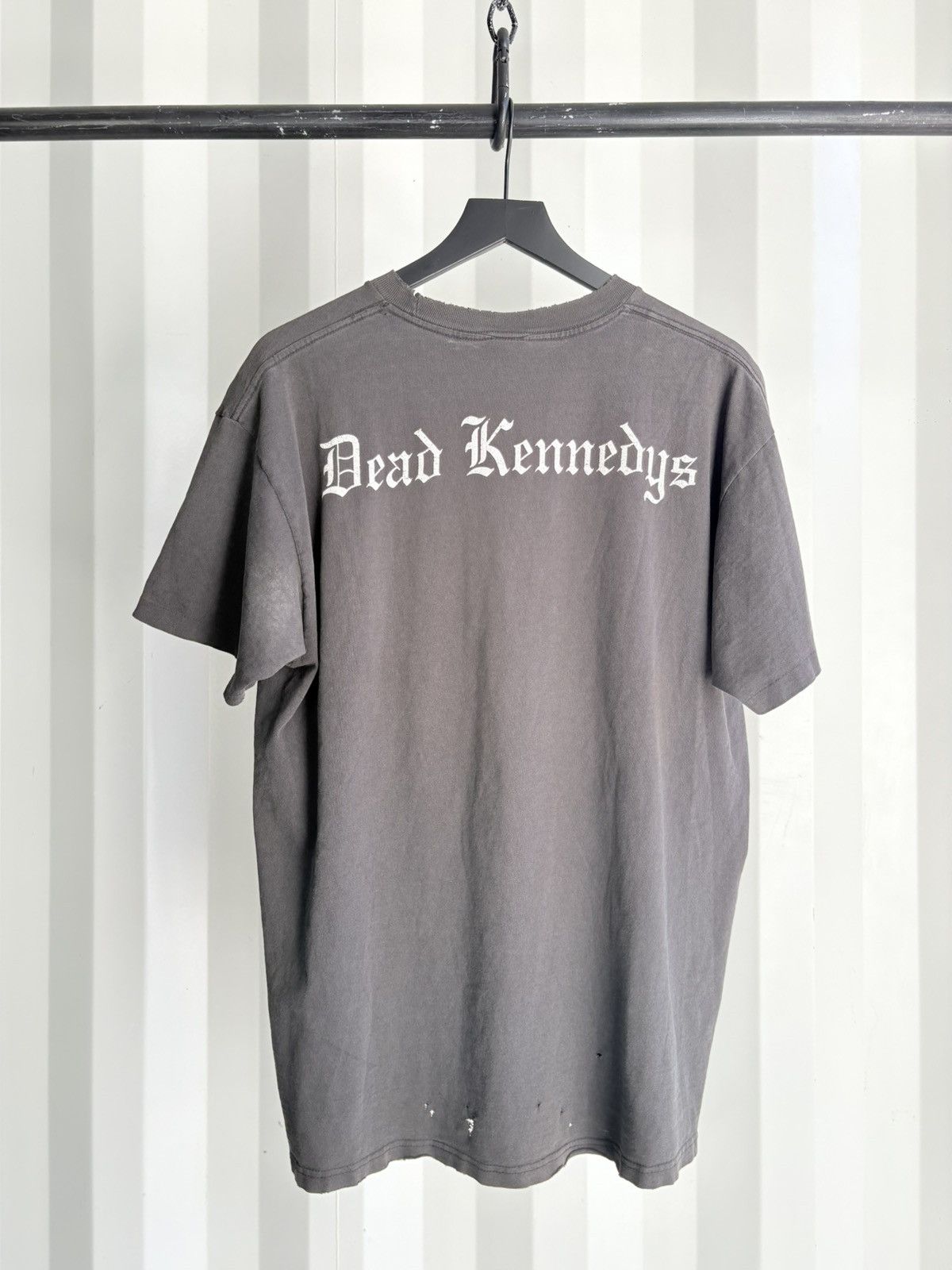 Band Tees Vintage Dead Kennedys Shirt Faded Distressed GRUNGE Band Size US XL / EU 56 / 4 - 2 Thumbnail