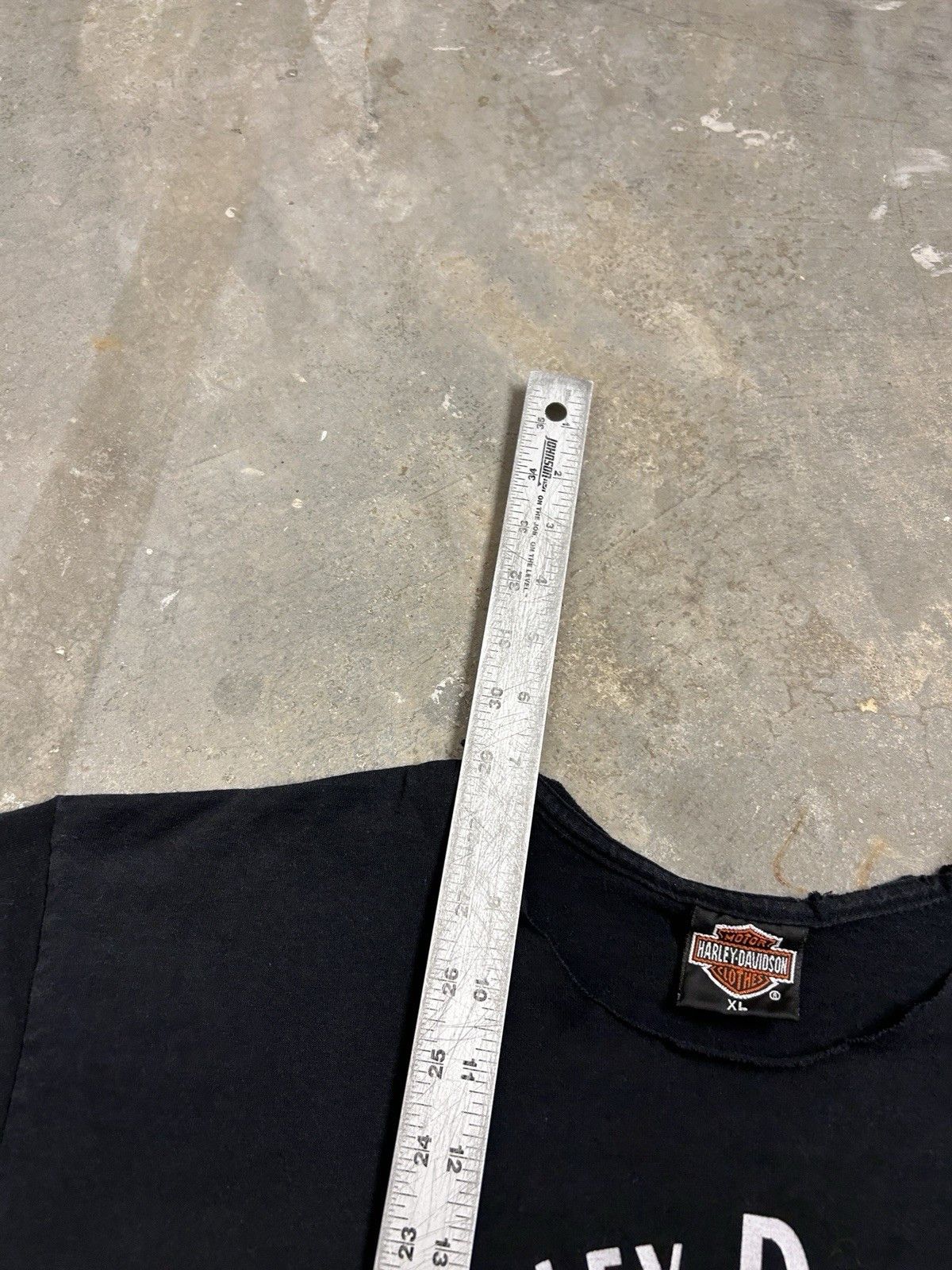 Harley Davidson VTG 1992 3D Emblem Untamed Harley Davidson T-Shirt Cut Neck Size US XL / EU 56 / 4 - 6 Thumbnail