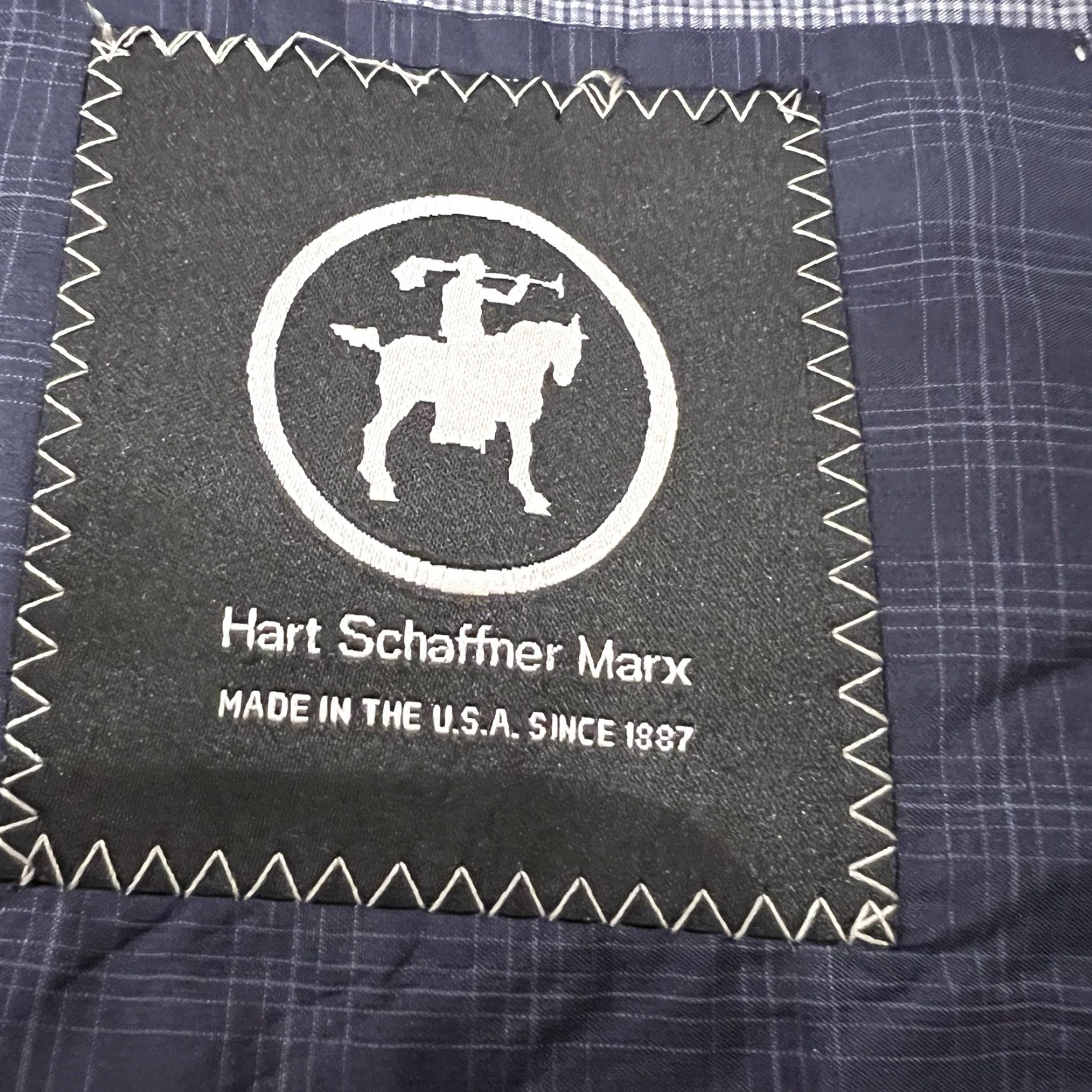 Hart Schaffner Marx Hart Schaffner Marx Sport Coat Blue Plaid 2 Button Single-Breasted Mens 44L USA Size US S / EU 44-46 / 1 - 5 Thumbnail